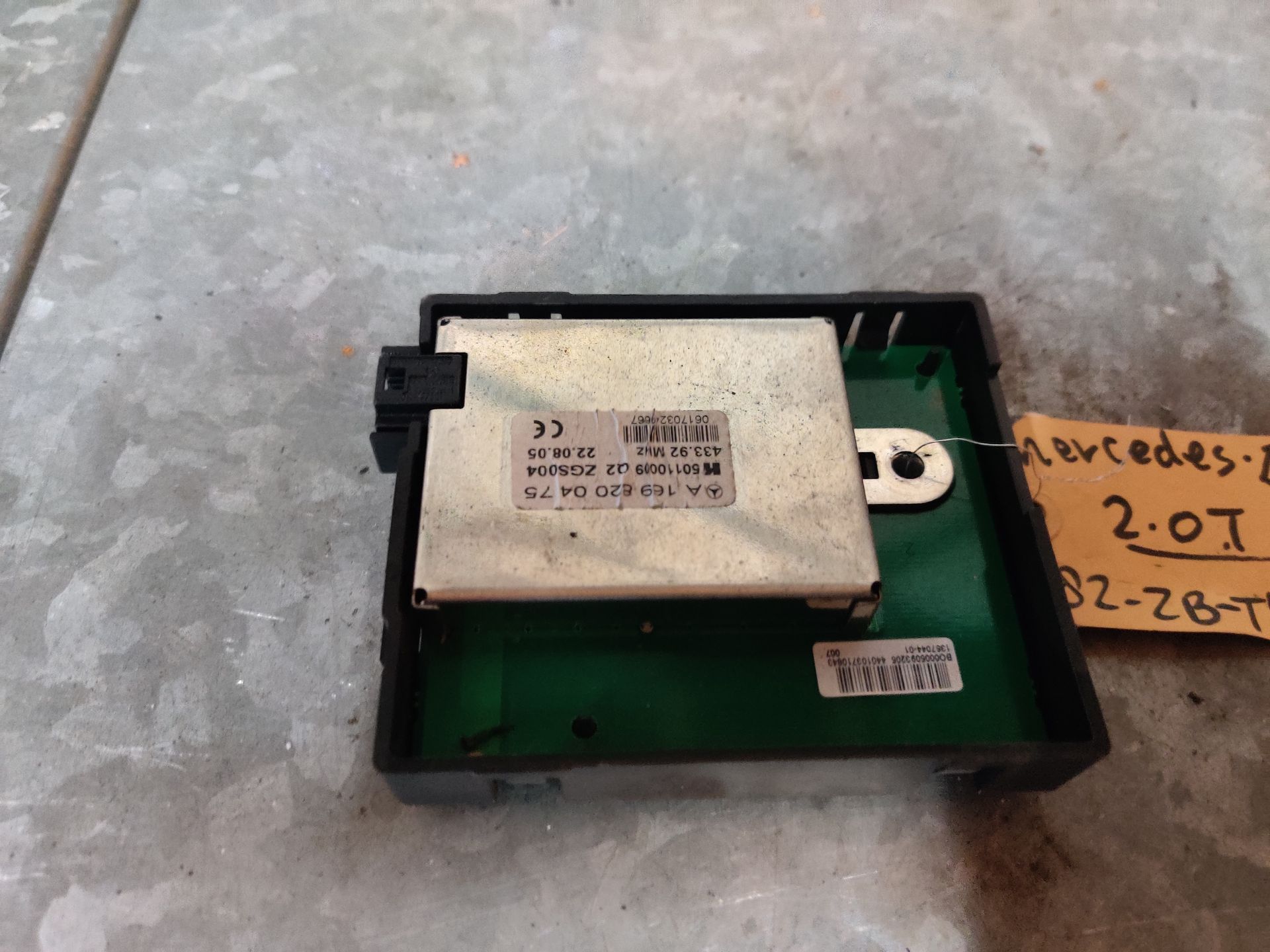 Mercedes B klasse antenne versterker,