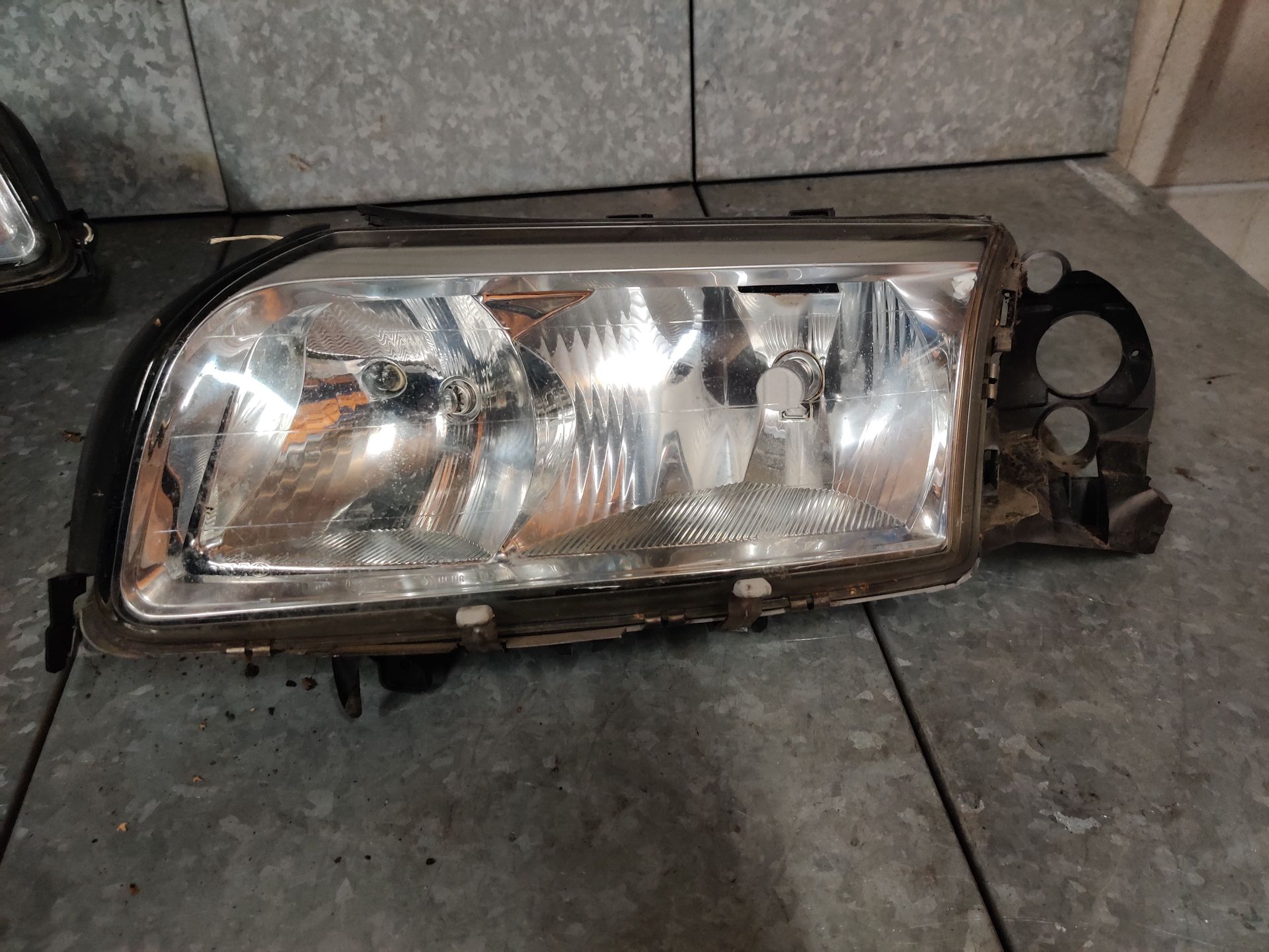 Volvo S80 linker koplamp