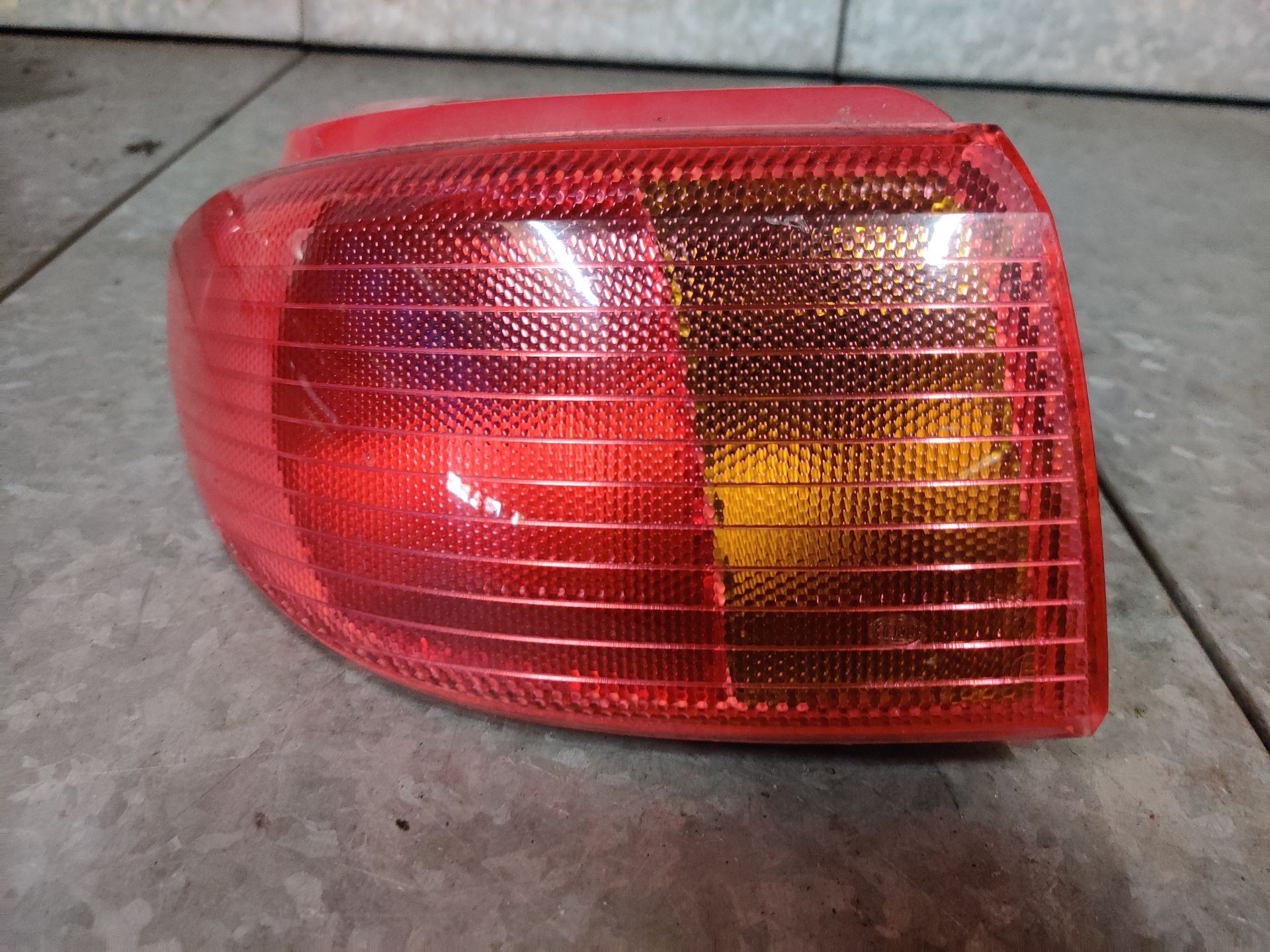 Mazda 2 linker achterlicht uit 2006