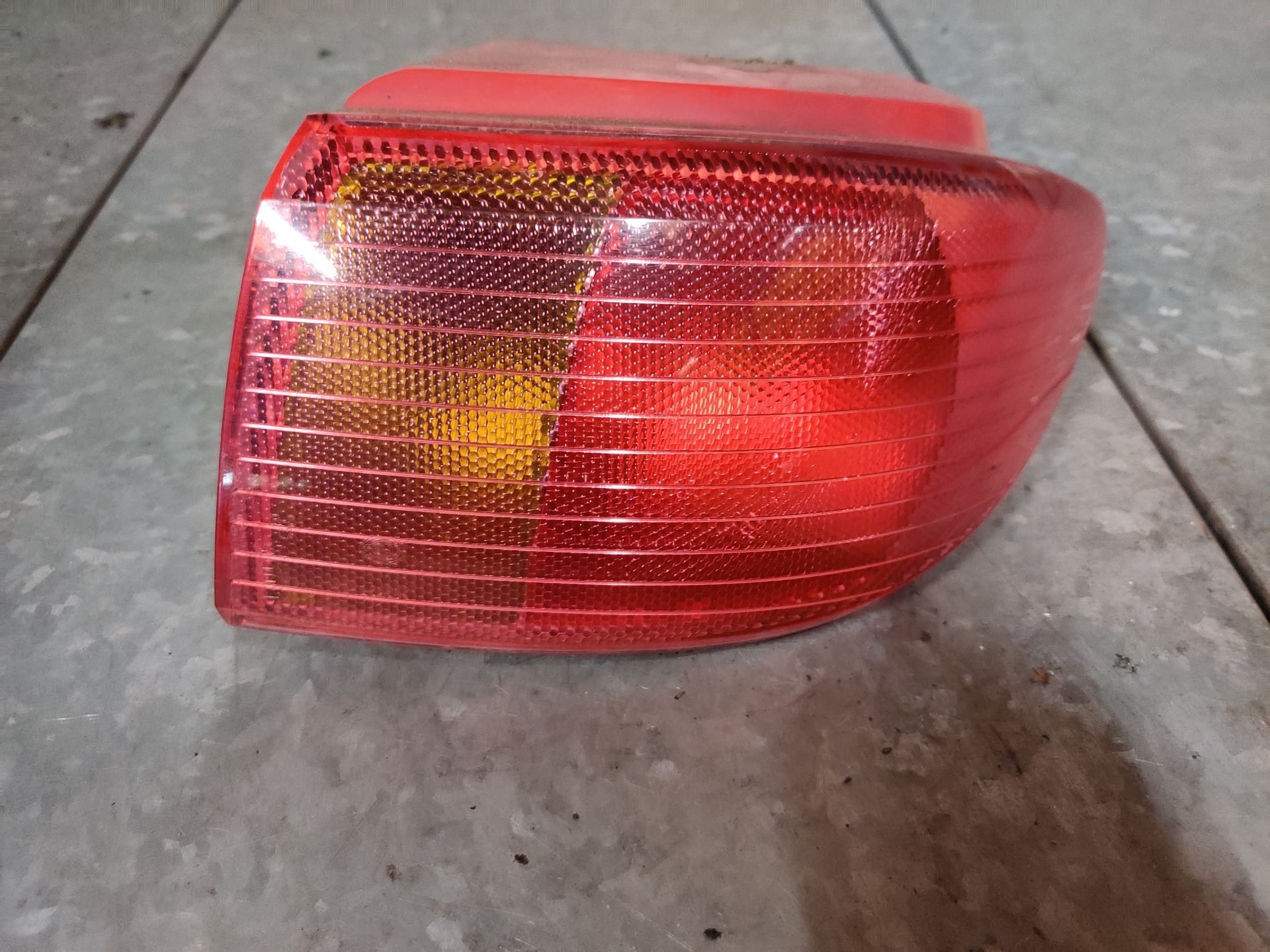 Mazda 2 rechter achterlicht uit 2006