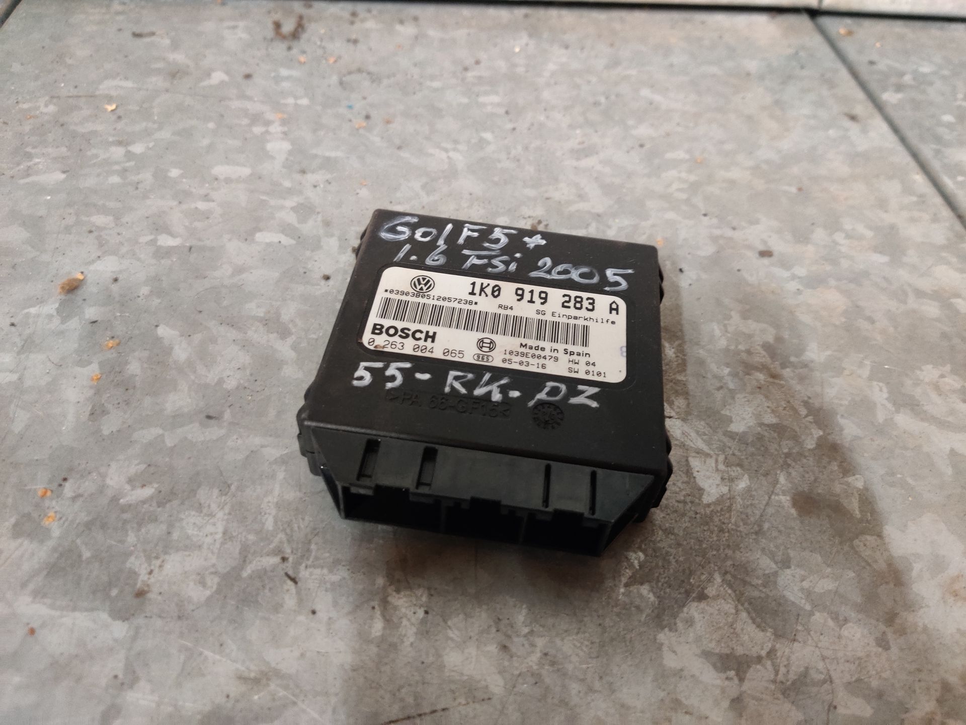 VW Golf 5 plus een parkeersensor computer