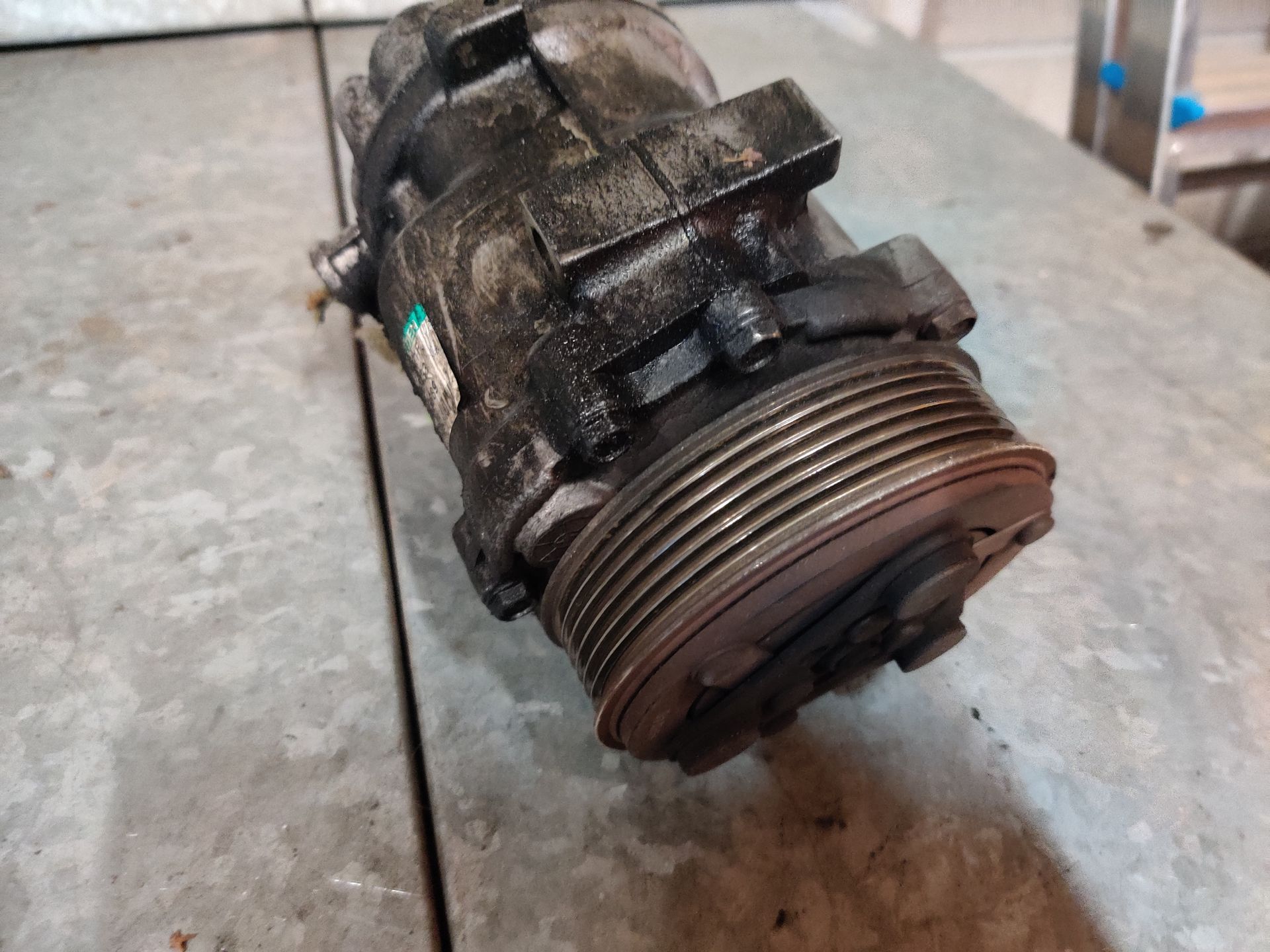 Fiat Punto 1.3D multijet een aircocompressor, A/C compressor uit 2012.