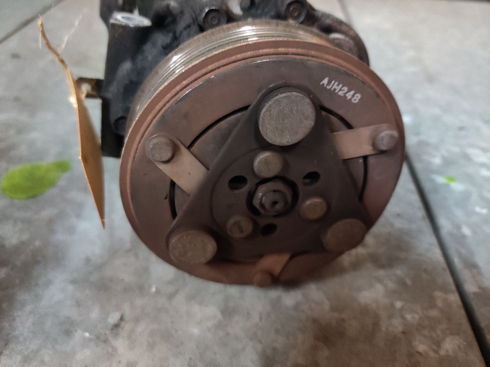 Fiat Punto 1.3D multijet een aircocompressor, A/C compressor uit 2012.