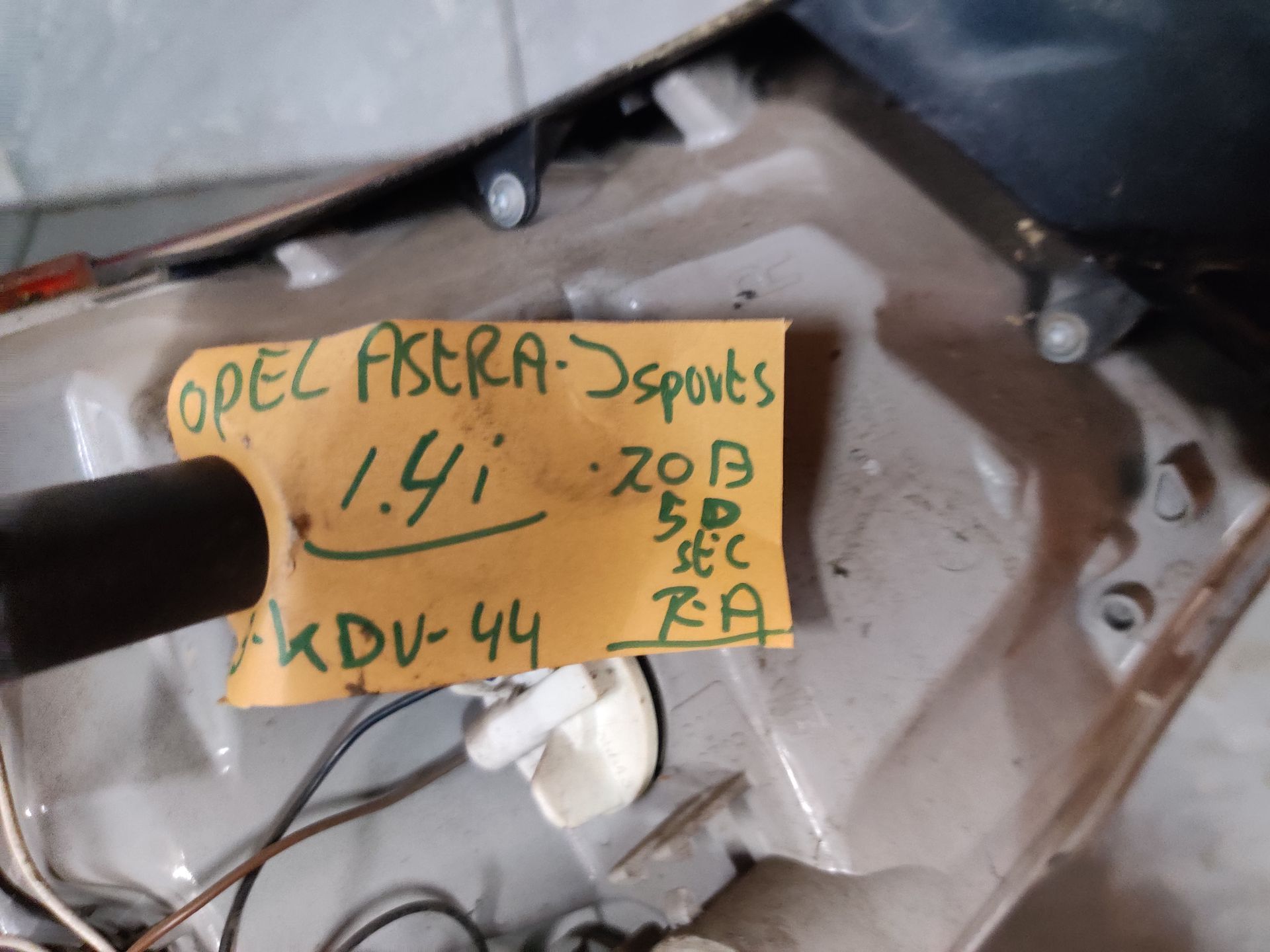 Opel Astra J rechter achterlicht van een 1.4i sports, station uit 2013, gebruikt.