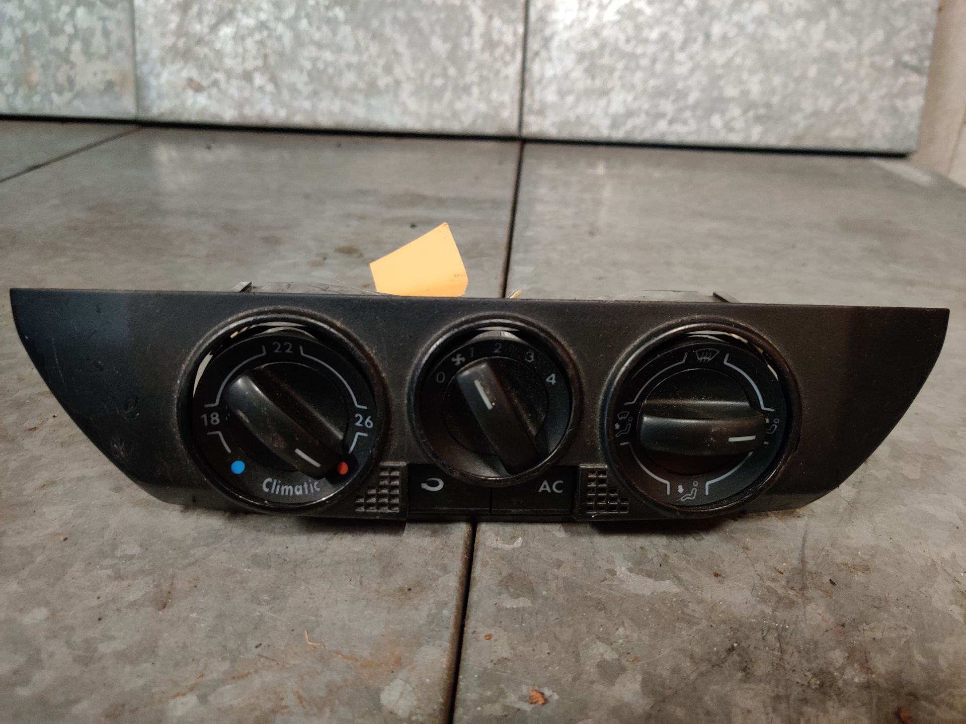 VW Polo een climatronic unit van een 1.2 12V