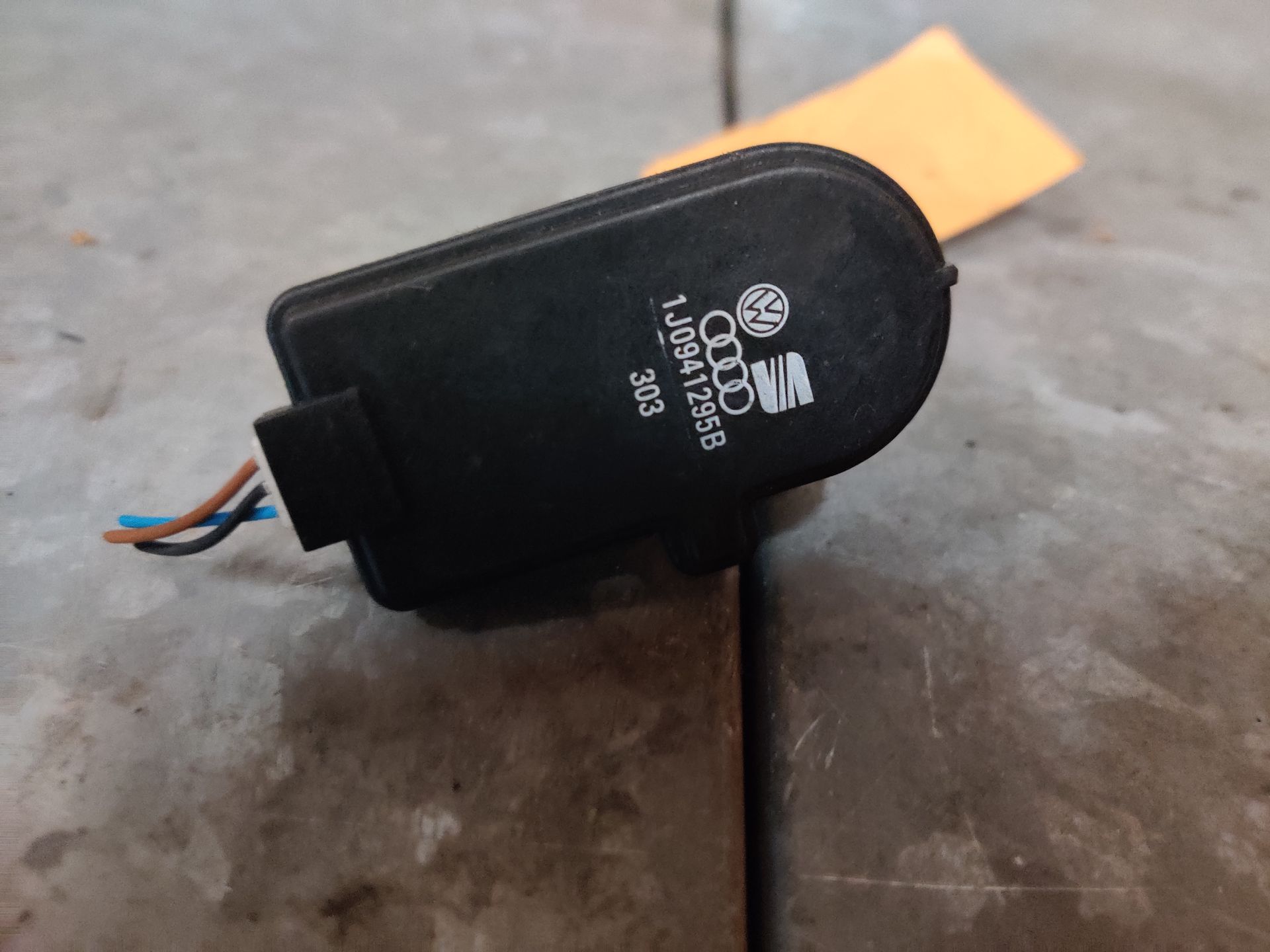 VW Polo koplamp stelmotor