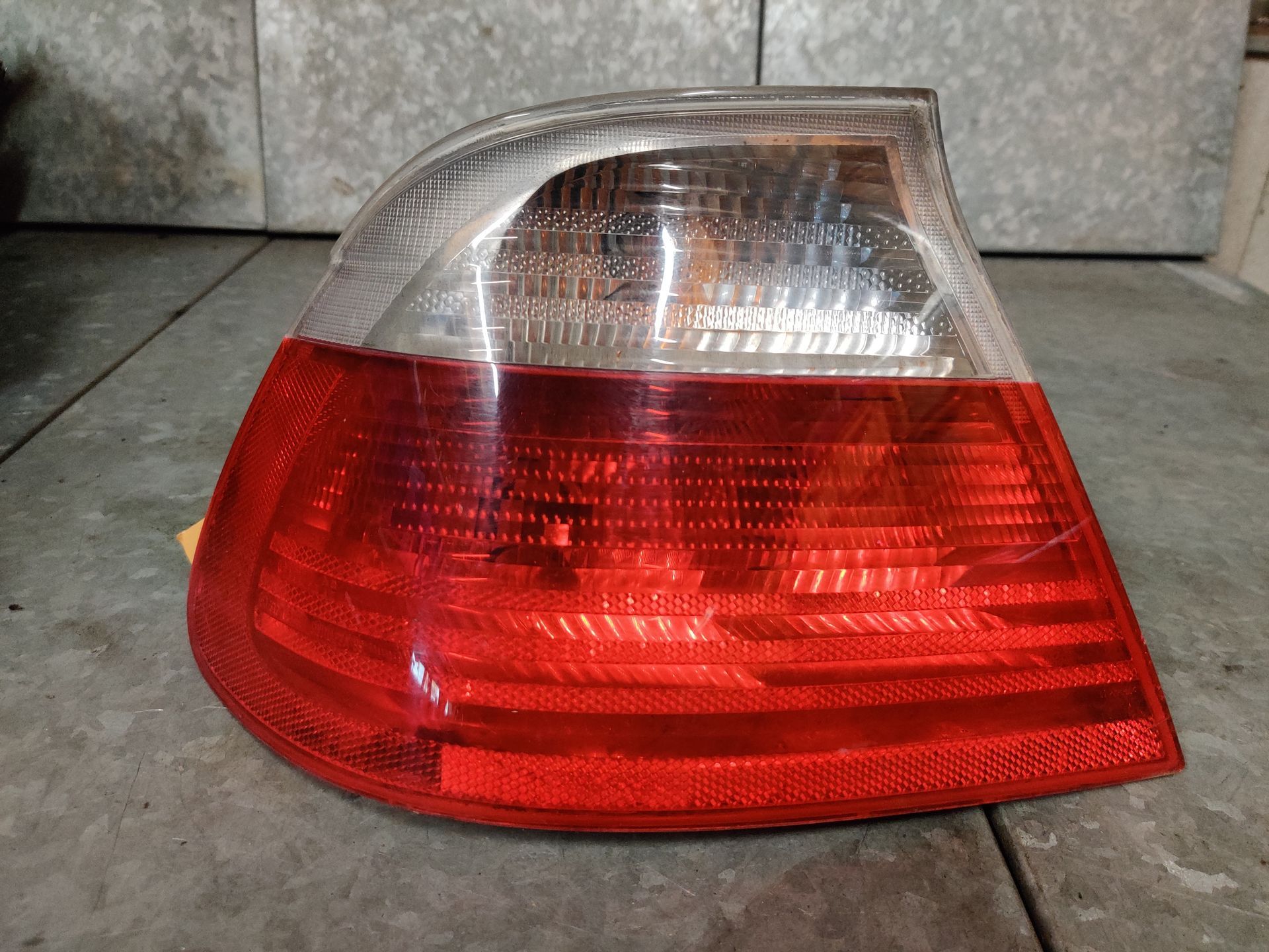 BMW 320 Cabrio (E46), linker achterlicht