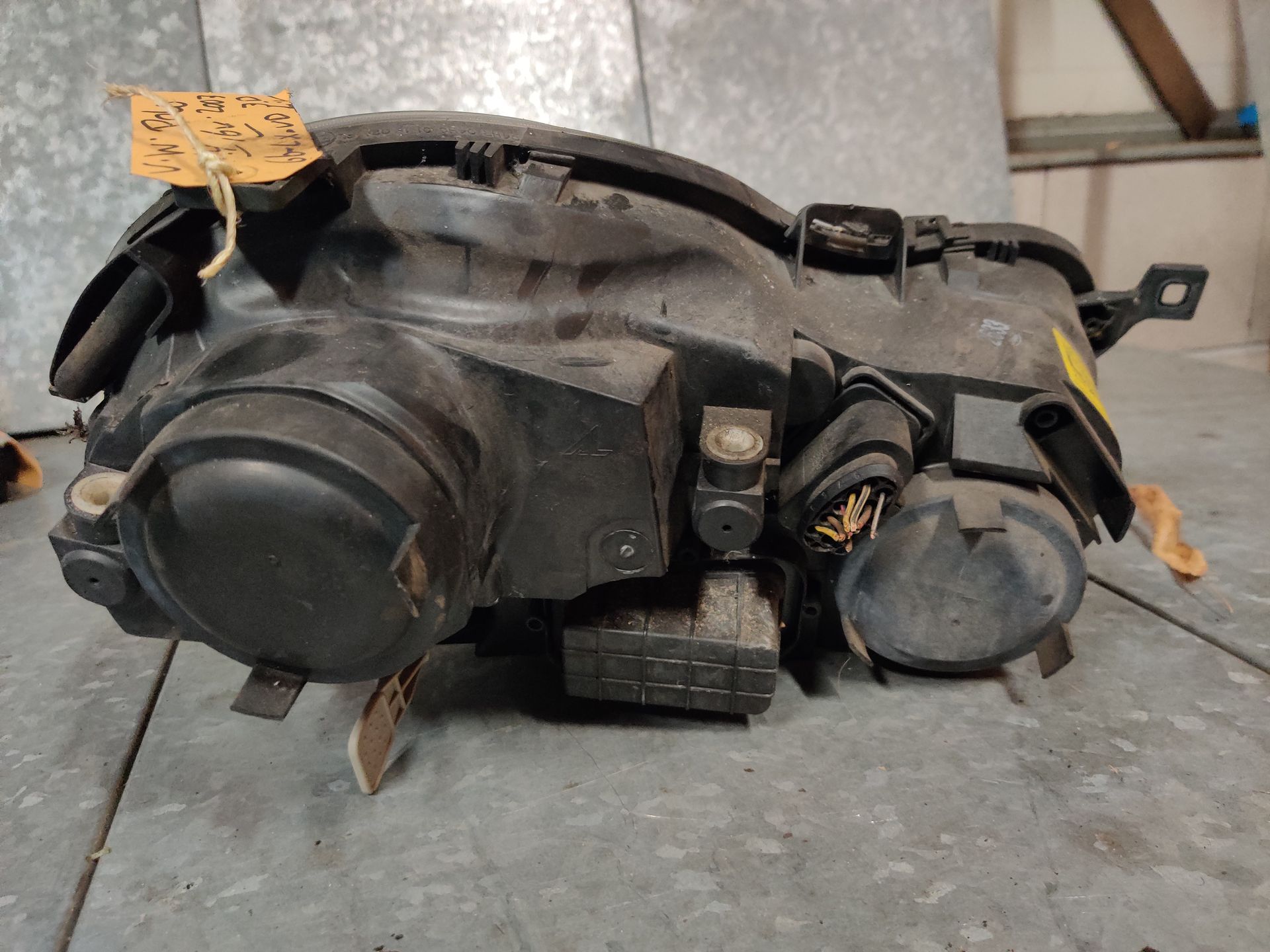 VW Polo linker koplamp uit 2003,