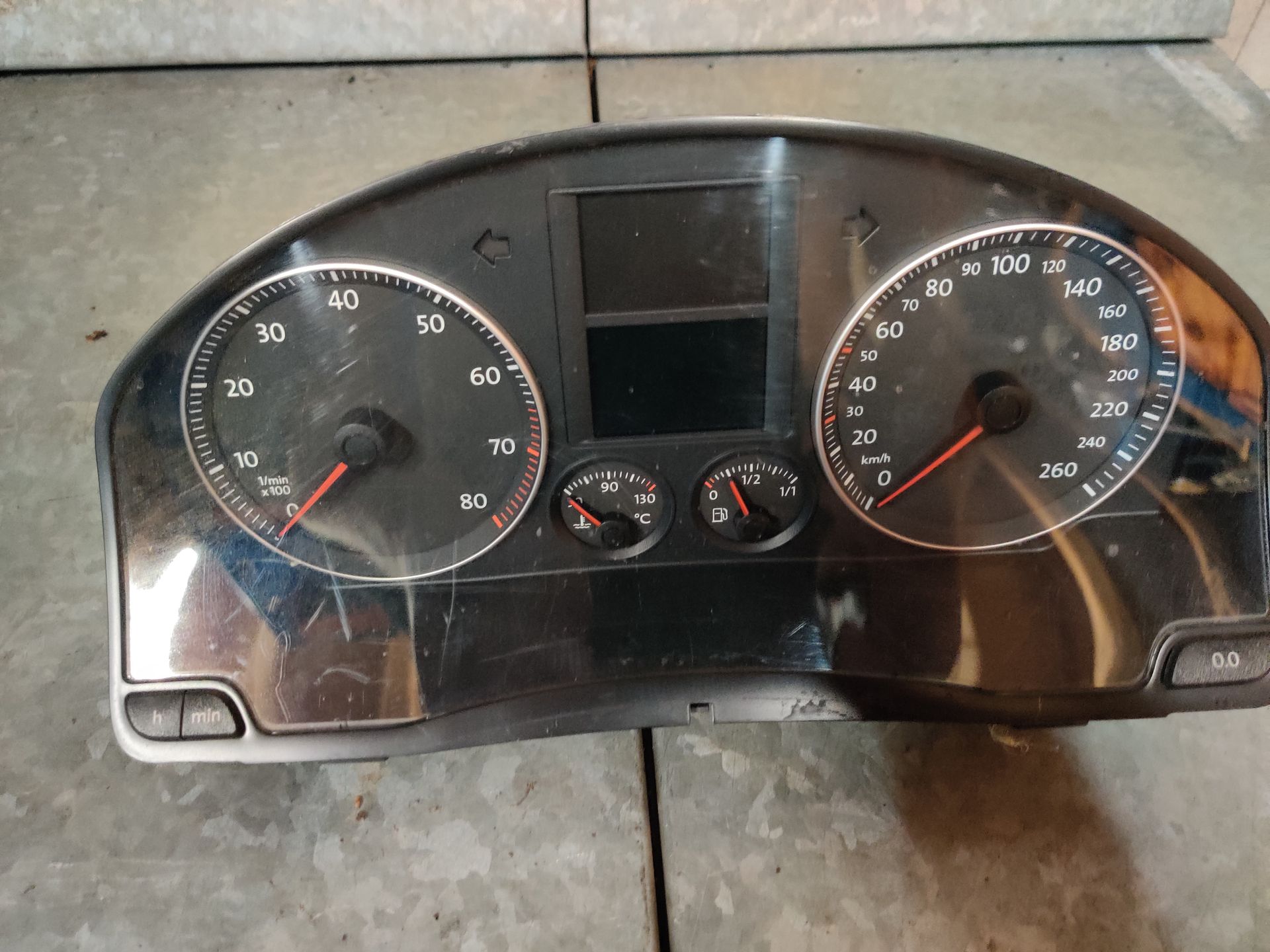 VW Golf 5 plus kilometerteller met toerenteller