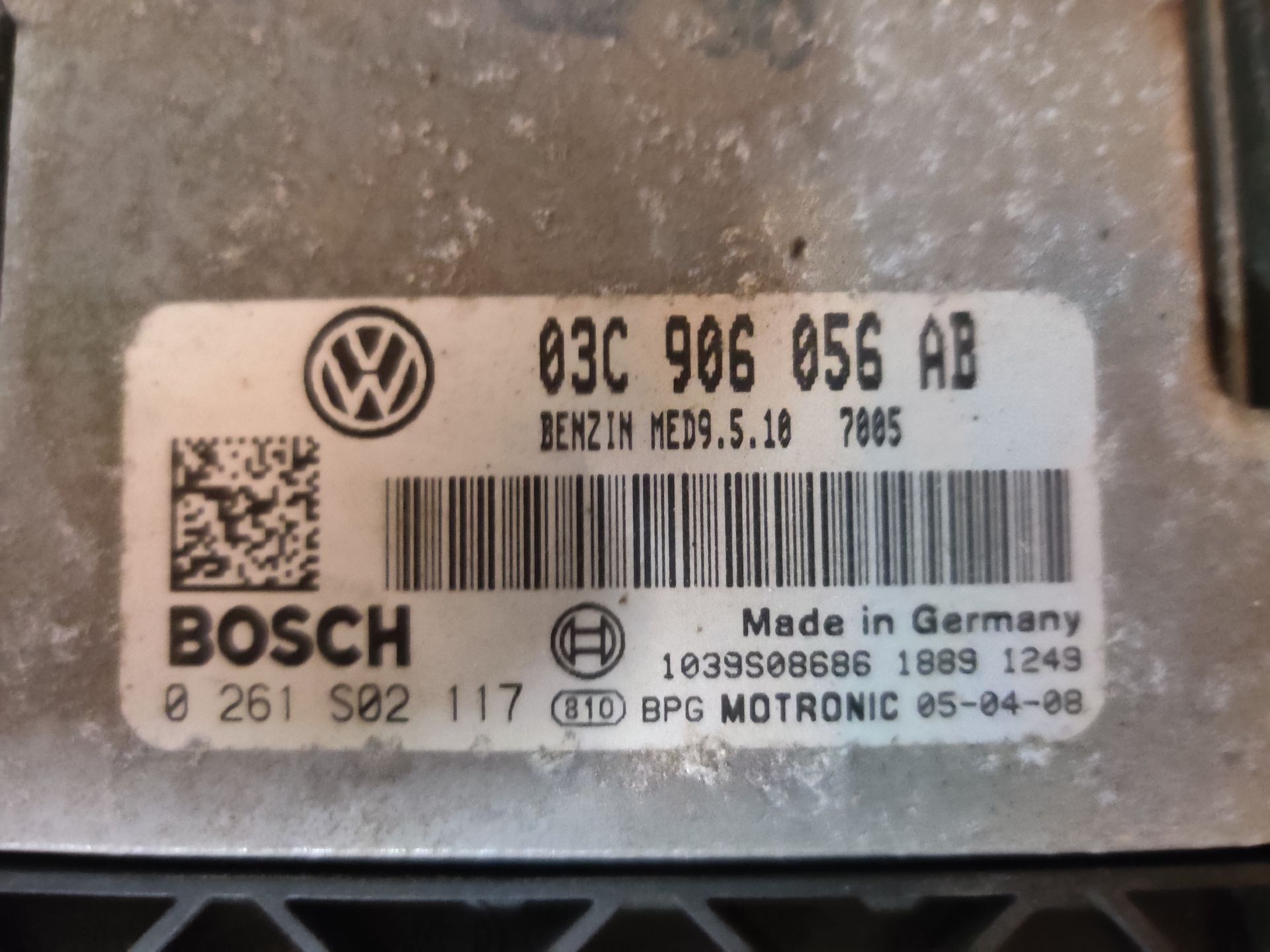 VW Golf 5 Plus computer motormanagement van een 1.6 FSi uit 2005, gebruikt.