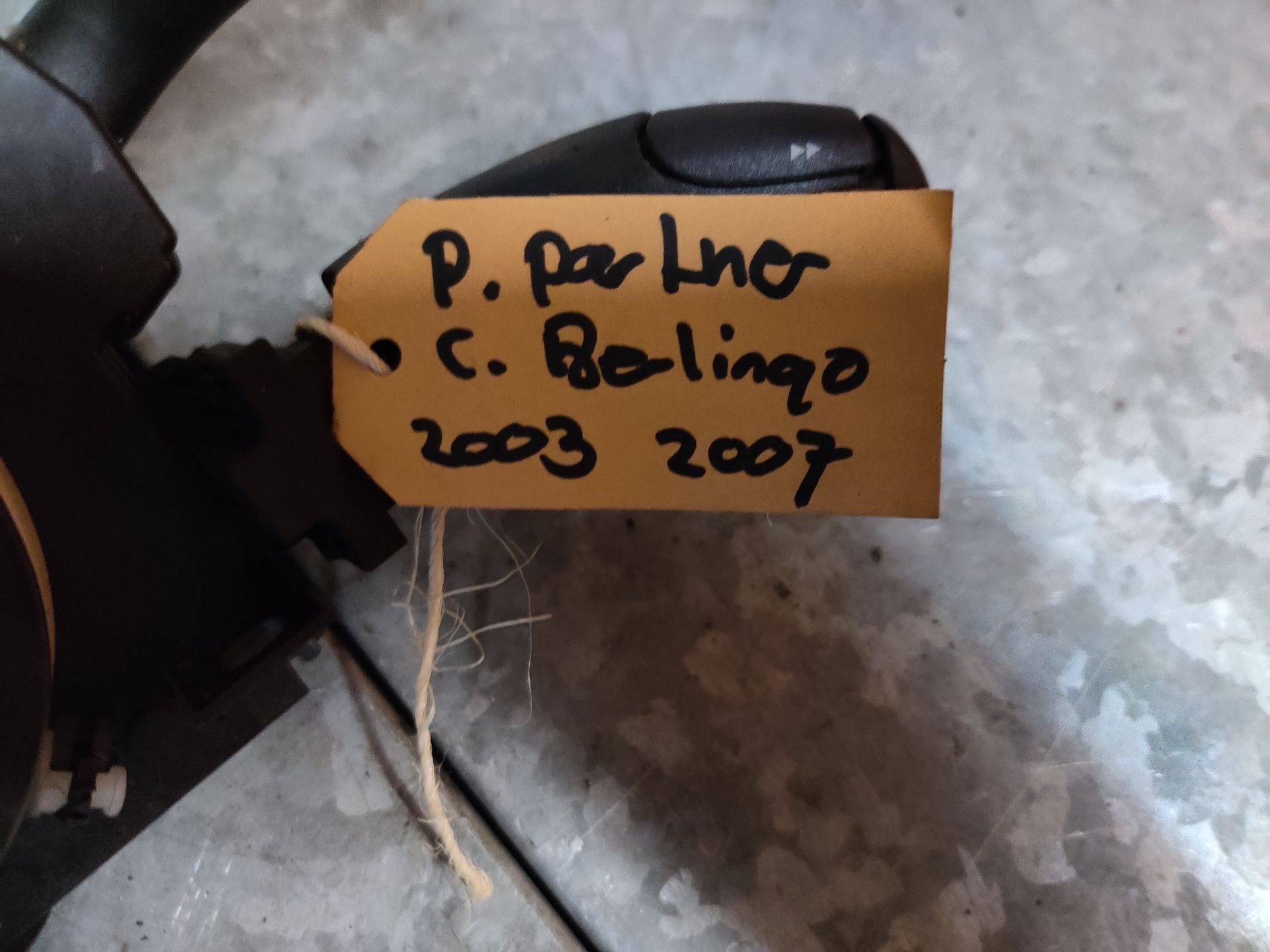 Peugeot 307, Citroen Berlingo stuurkolomschakelaar met radio bediening (2003 - 2007), gebruikt.