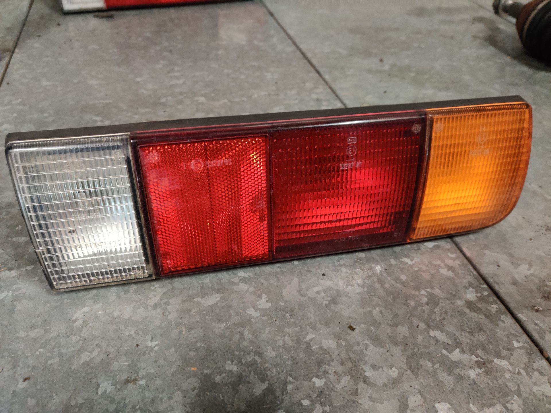 Opel Ascona 400 rechter achterlicht.