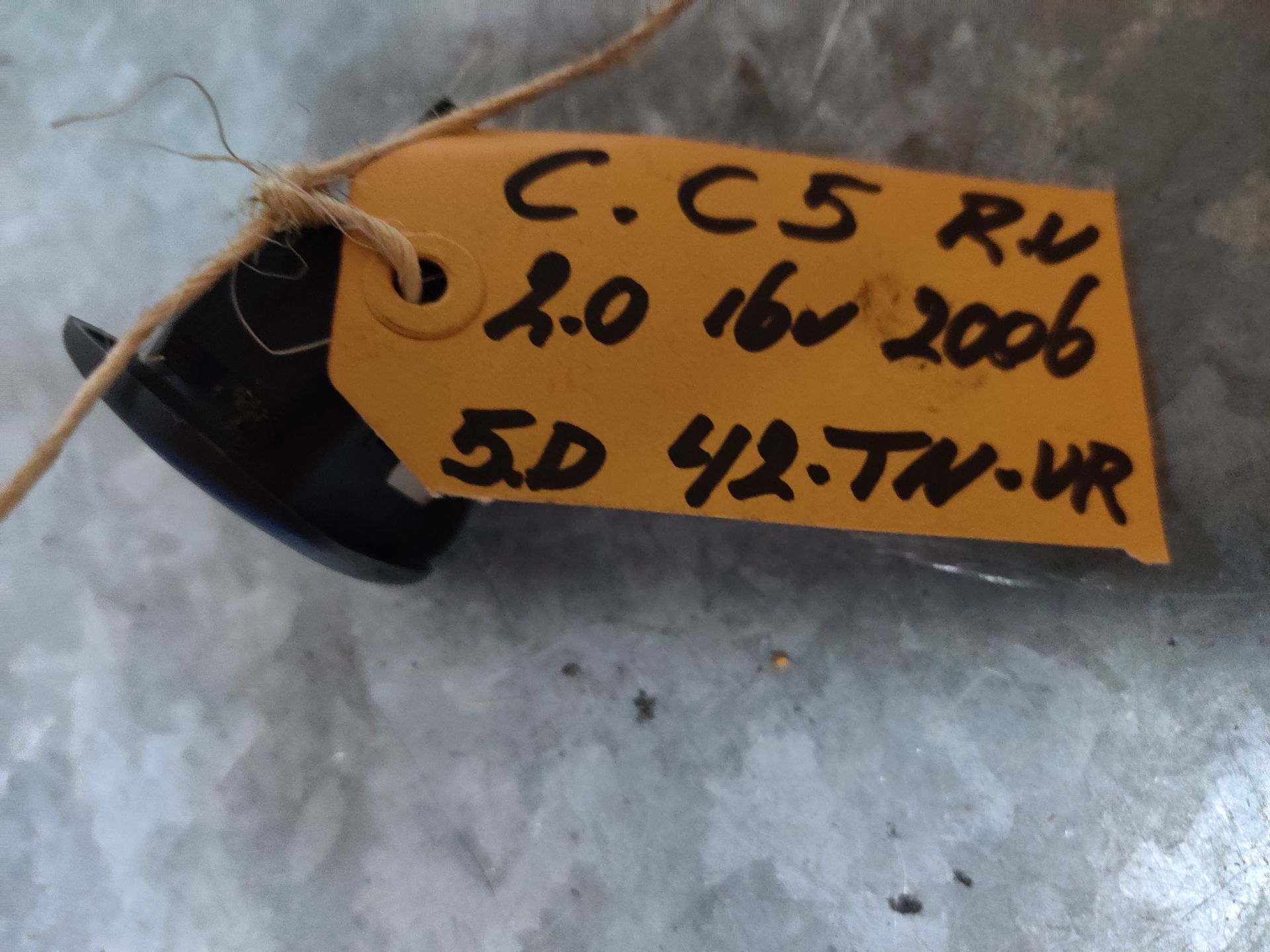 Citroen C5 raamschakelaar van het rechter voorportieruit 2005.