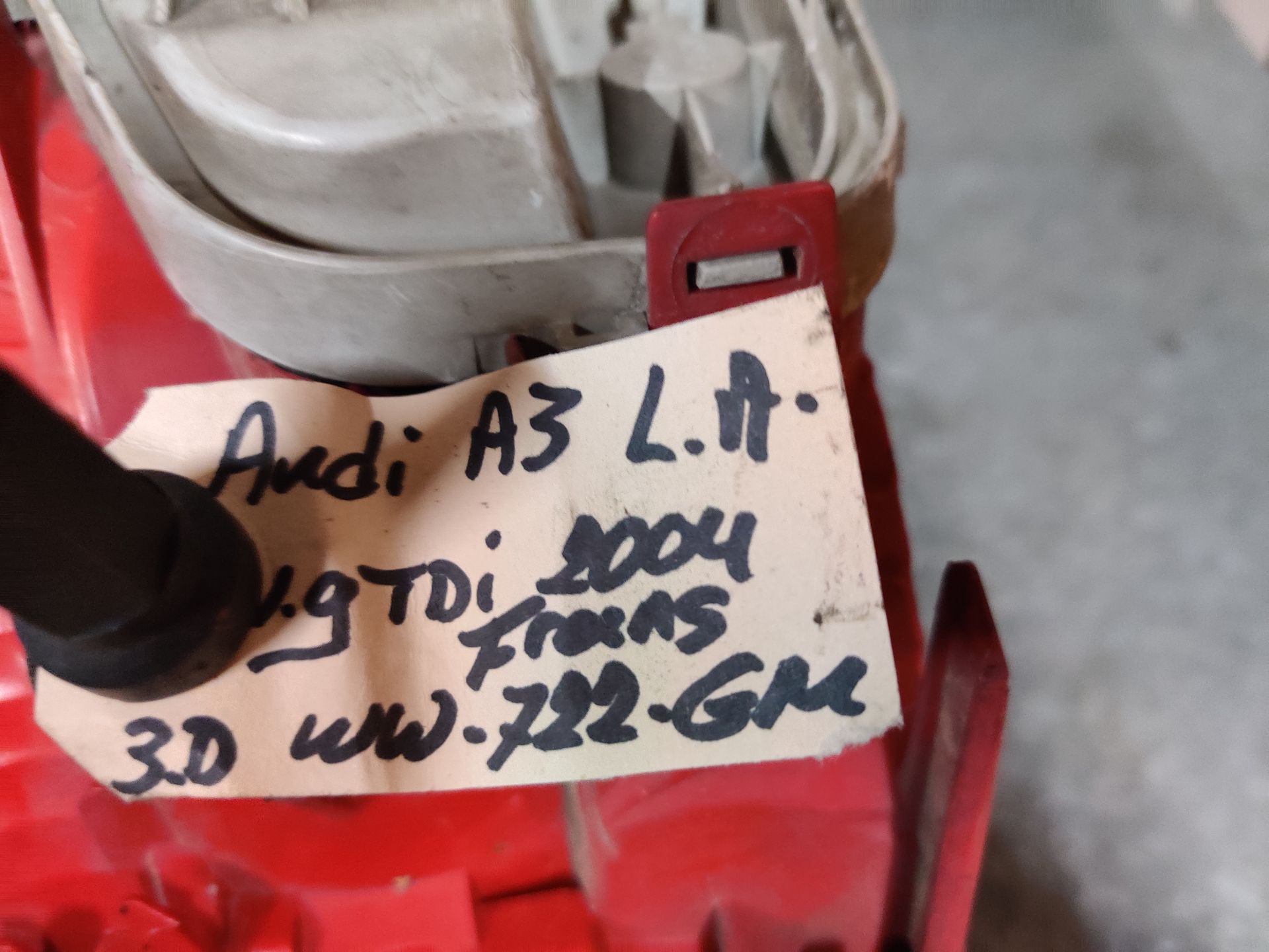 Audi A3 linker achterlicht uit 2004.
