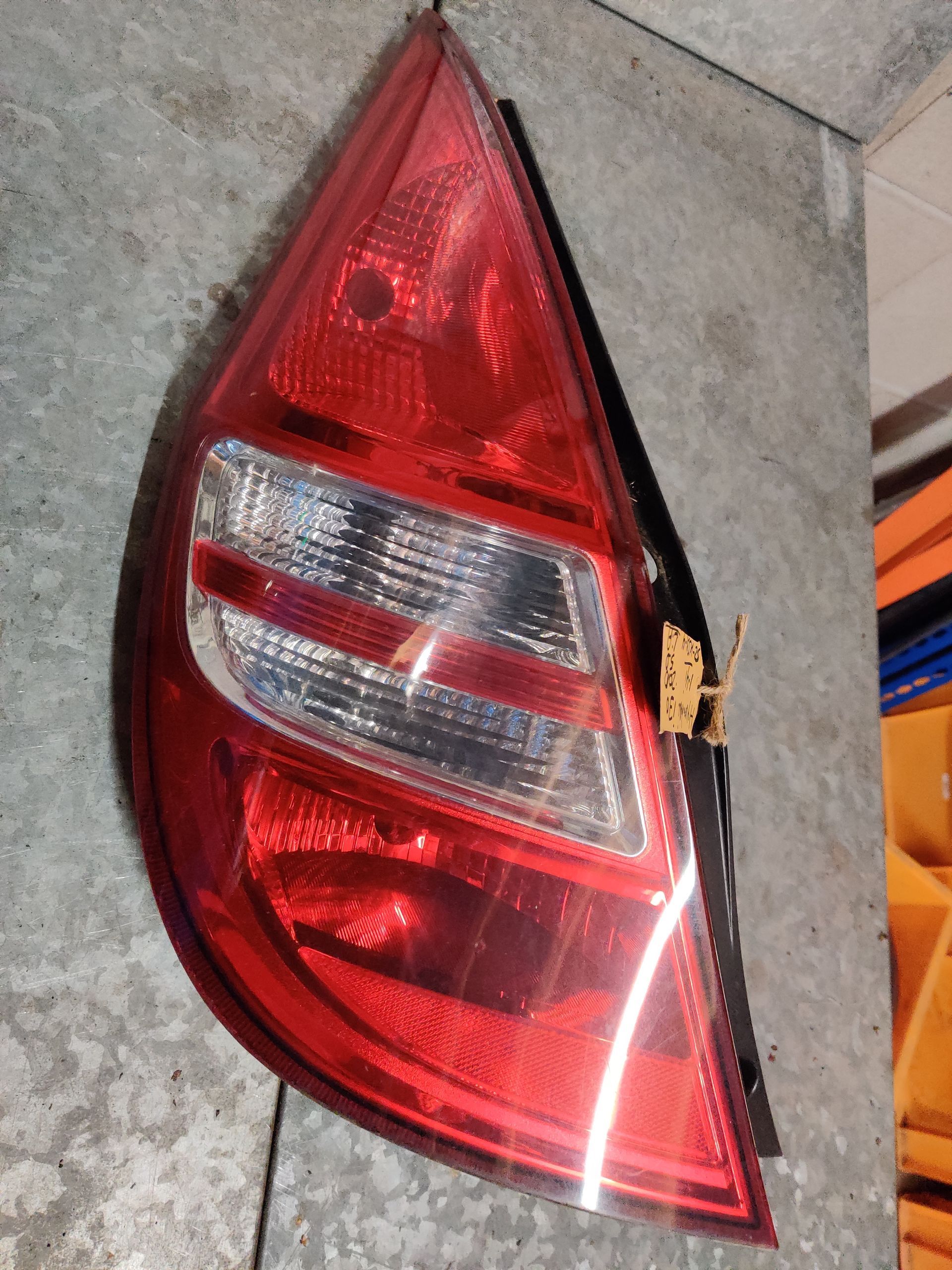 Hyundai i30 linker achterlicht van een 5 deurs
