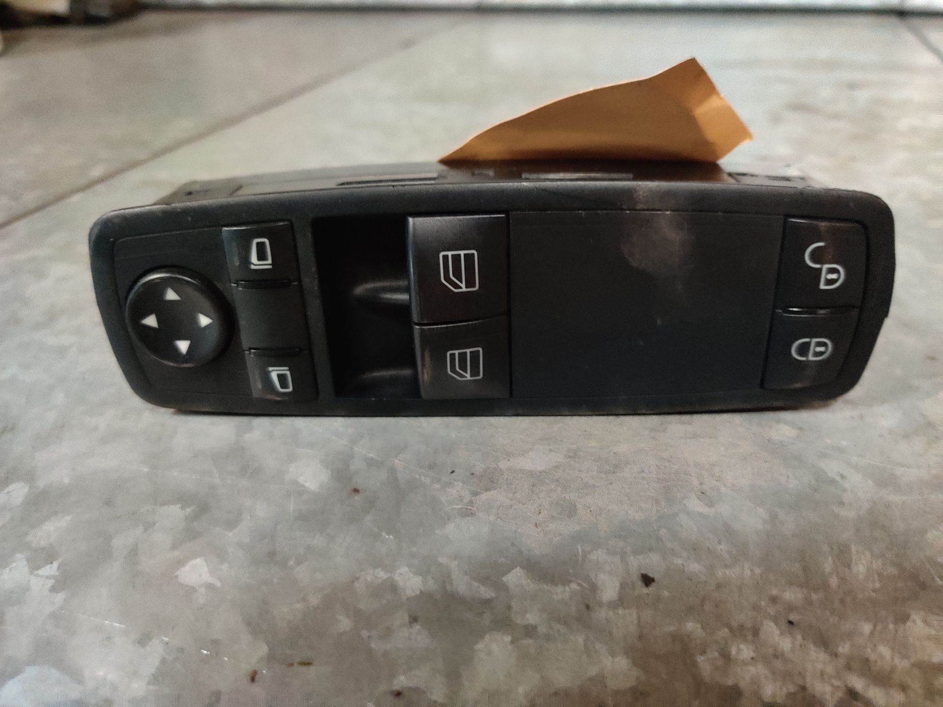 Mercedes B Klasse (W245) ramen en spiegels schakelaar linker voorportier (2005-2011).