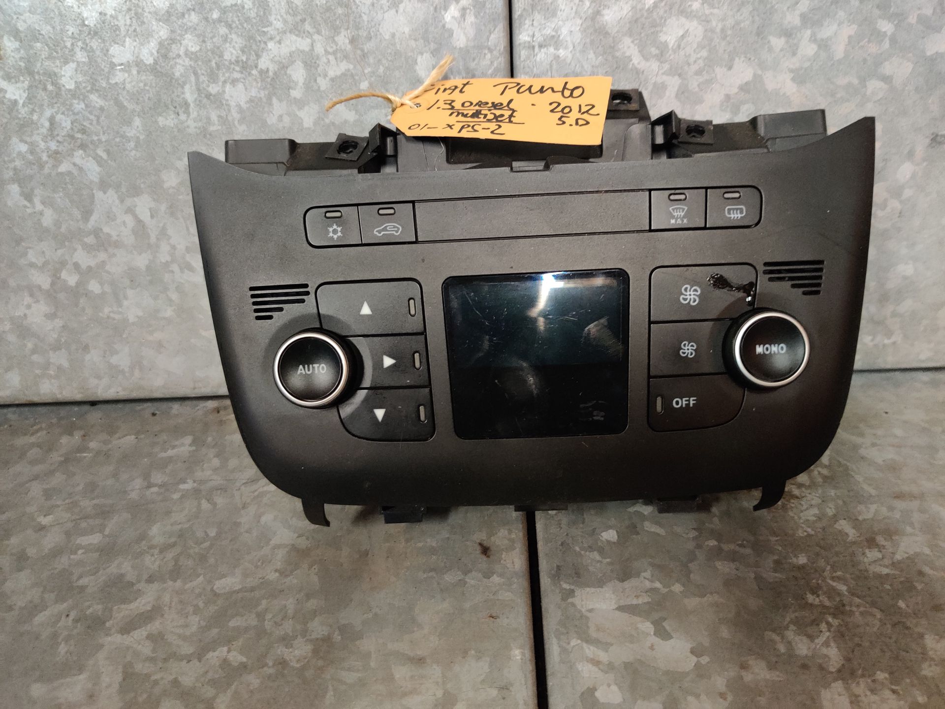 Fiat Punto kachel bedieningspaneel met airco