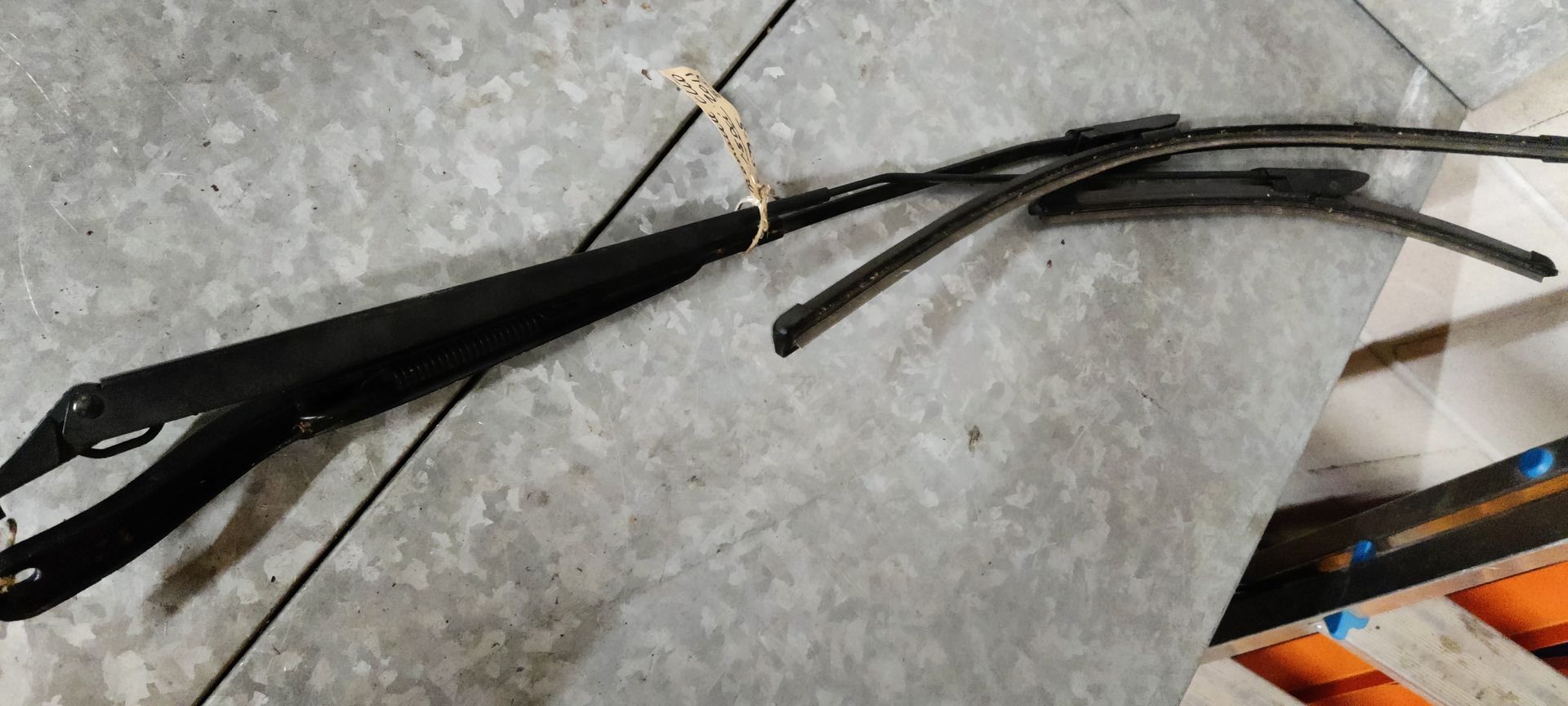 Renault Clio een set ruitenwisserarmen uit 2011, gebruikt.