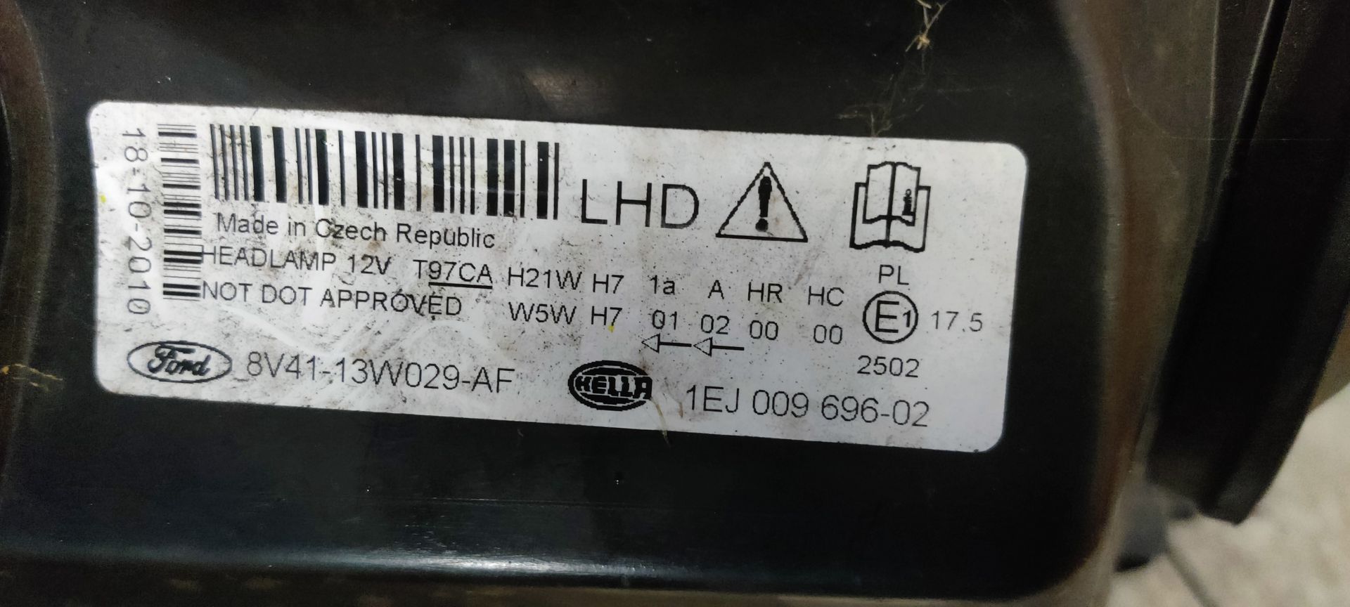 Ford Kuga rechter koplamp modeljaar 2008 t/m 2012. Bijna nieuw!