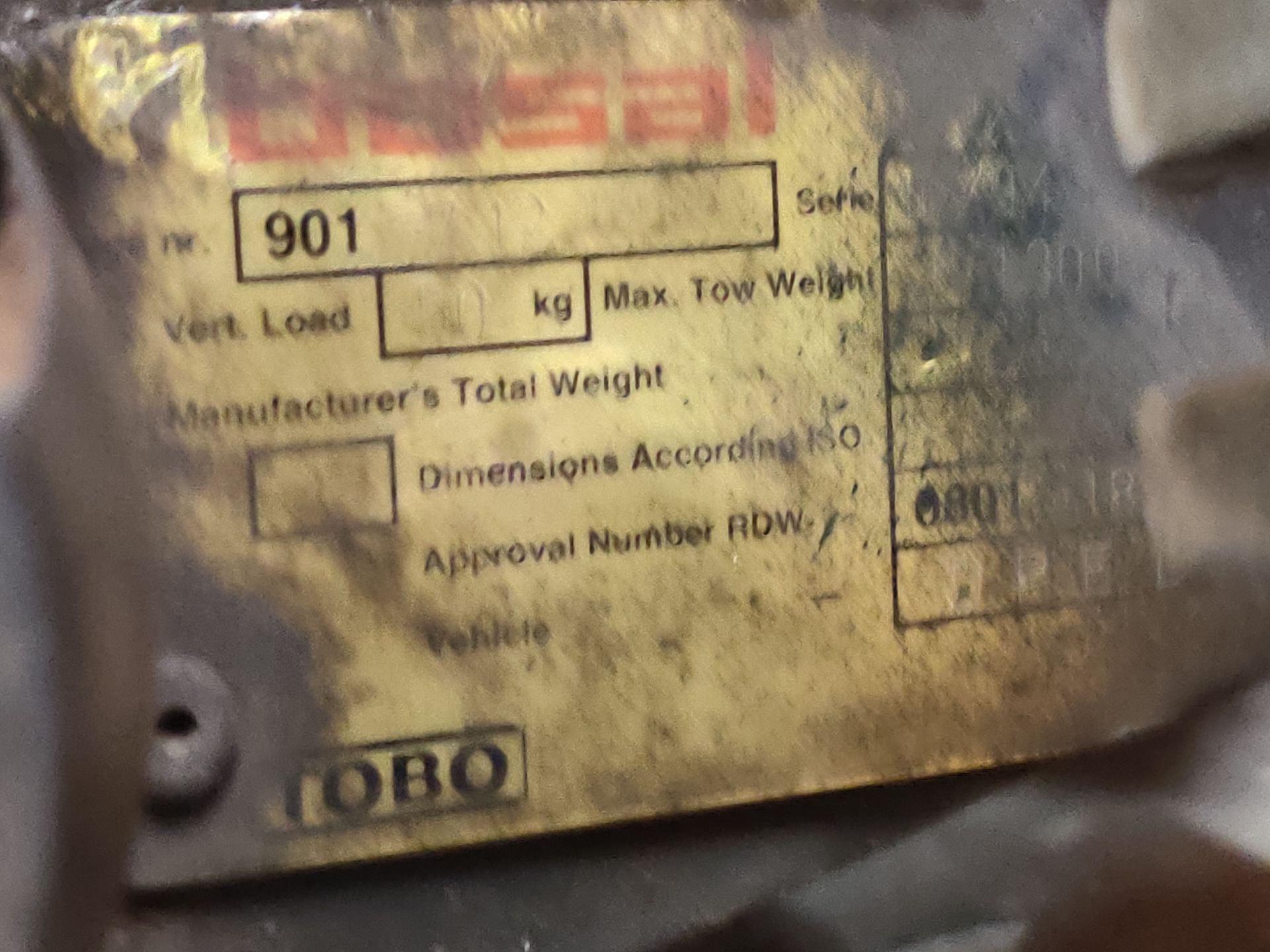 Opel Manta B een trekhaak, merk Bosal, met typeplaatje, gebruikt.
Manta i200, Manta 400.