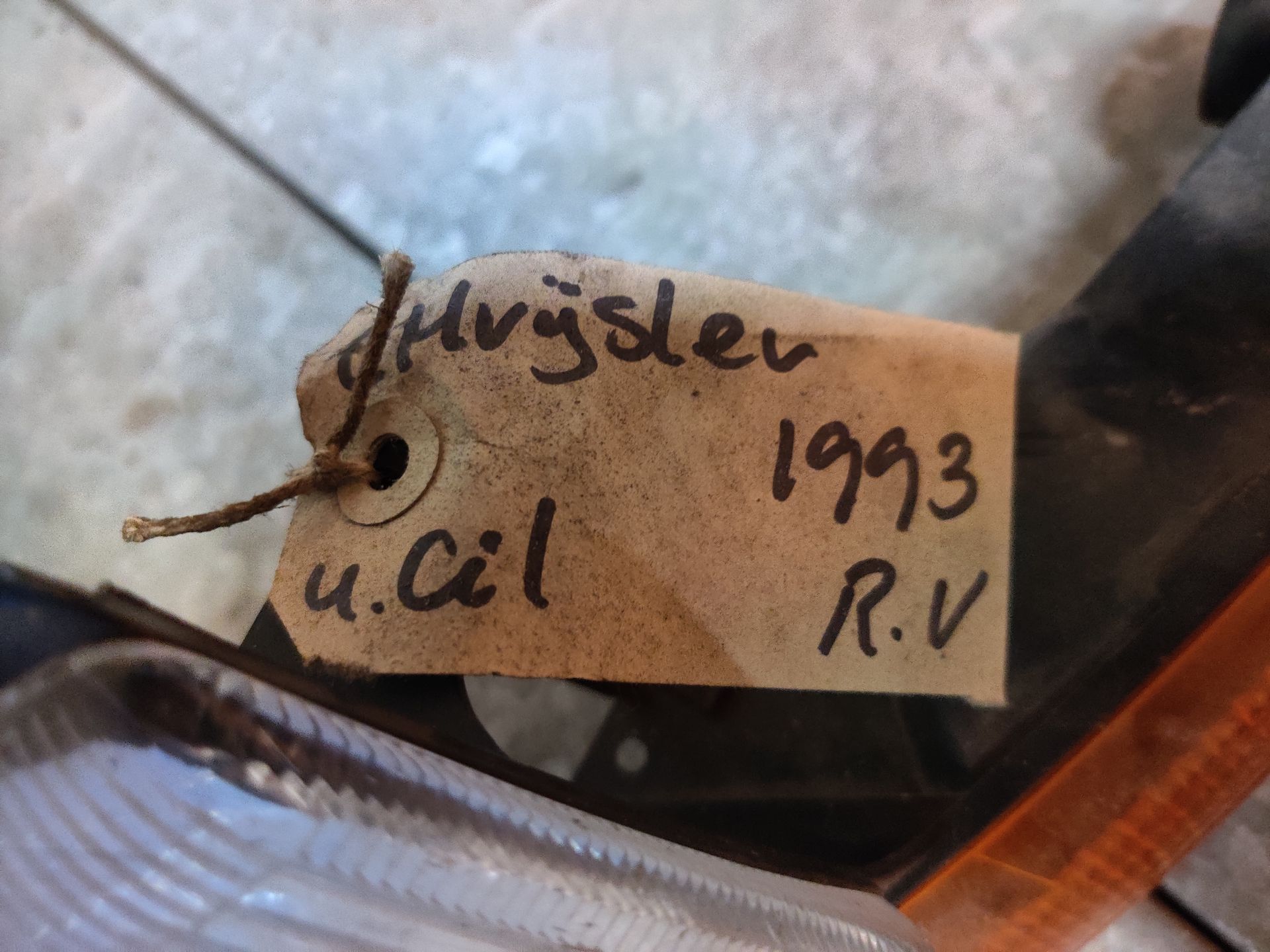 Chrysler Voyager rechter stadslicht met richtingaanwijzer gebouwd van 1990 tot en met 1995.