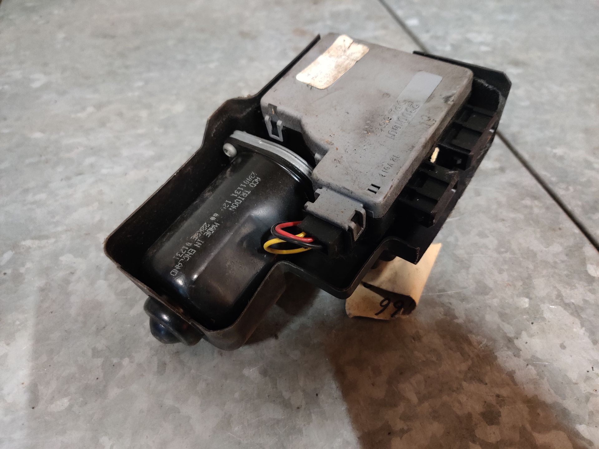 Alfa Romeo Alfa 166 ruitenwissermotor vaan een 2.0 16V uit 1998, gebruikt.
