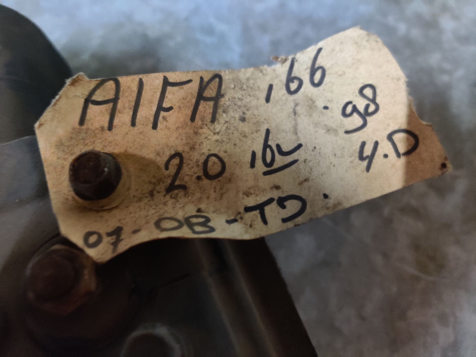 Alfa Romeo Alfa 166 ruitenwissermotor vaan een 2.0 16V uit 1998, gebruikt.