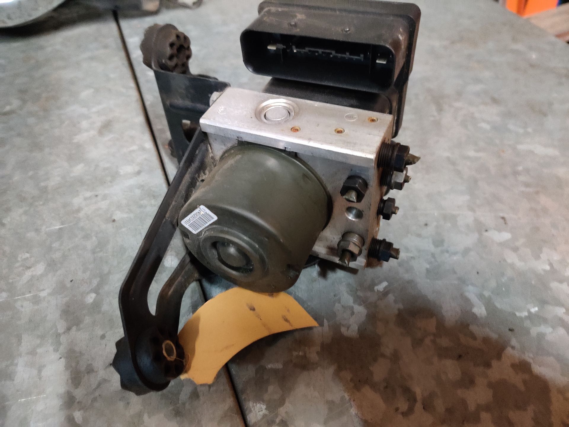 Mini One 1.6 een ABS pomp van modeljaren 2001- 2006.