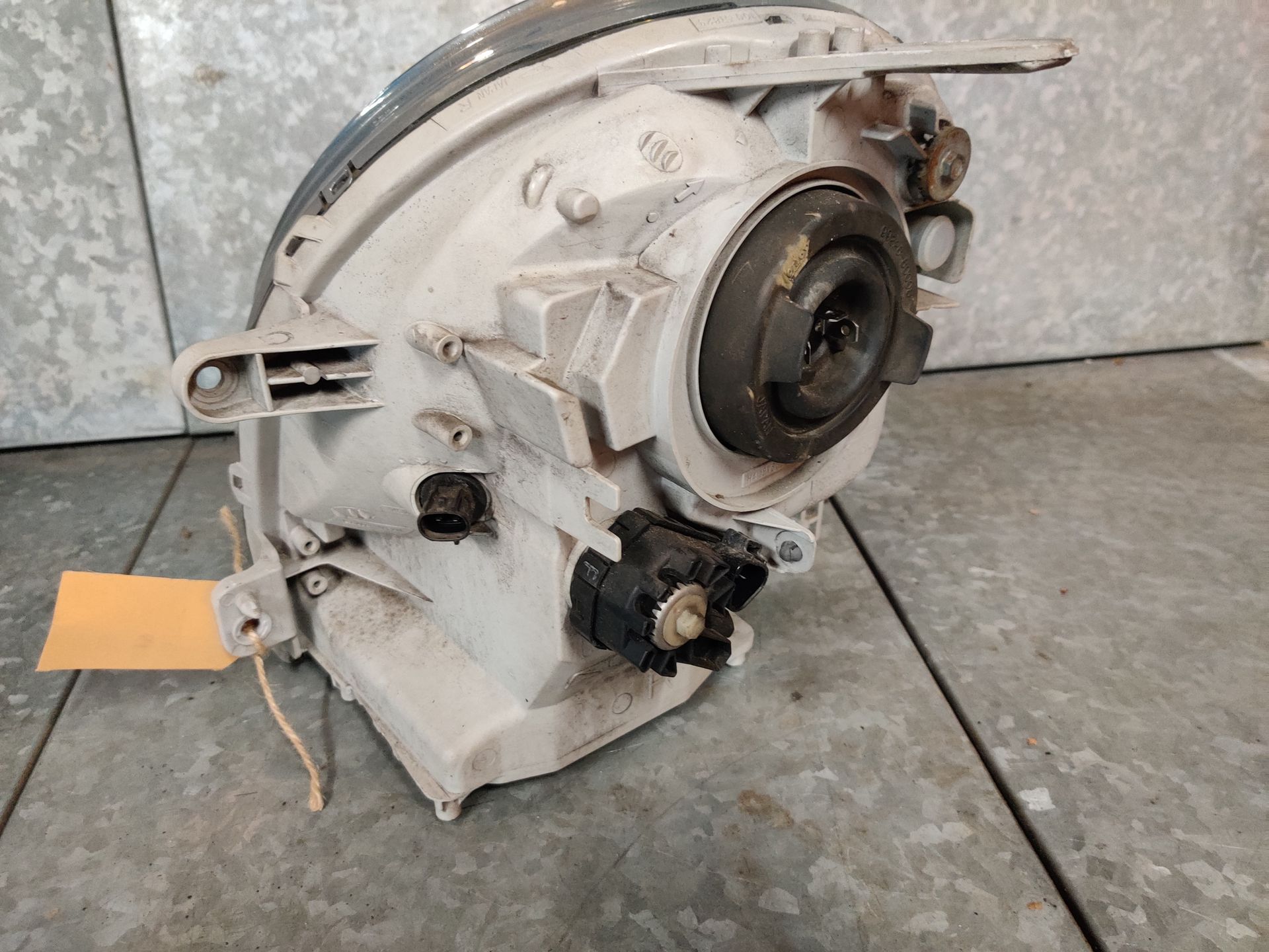 Daihatsu Trevis rechter koplamp modeljaar 2004 - 2009, gebruikt.