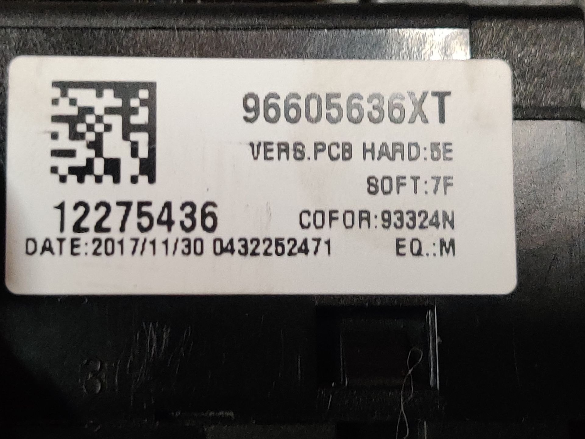 Peugeot 206 1.6 16V stuurkolomschakelaar met radio bediening modeljaren 1998 tot en met 2012.