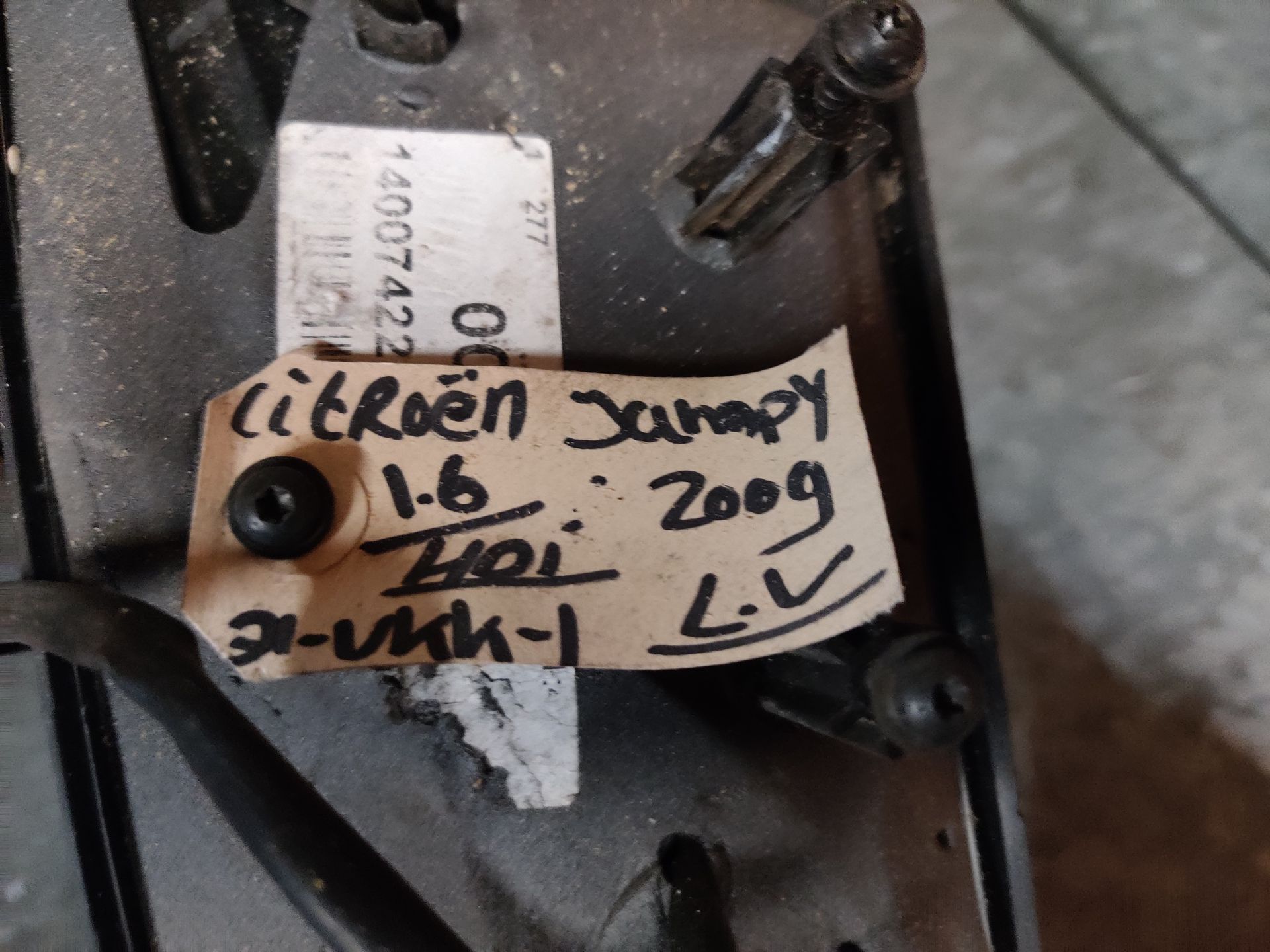Citroen Jumpy linker elektrische spiegel van een 1.6 HDi uit 2009, gebruikt.