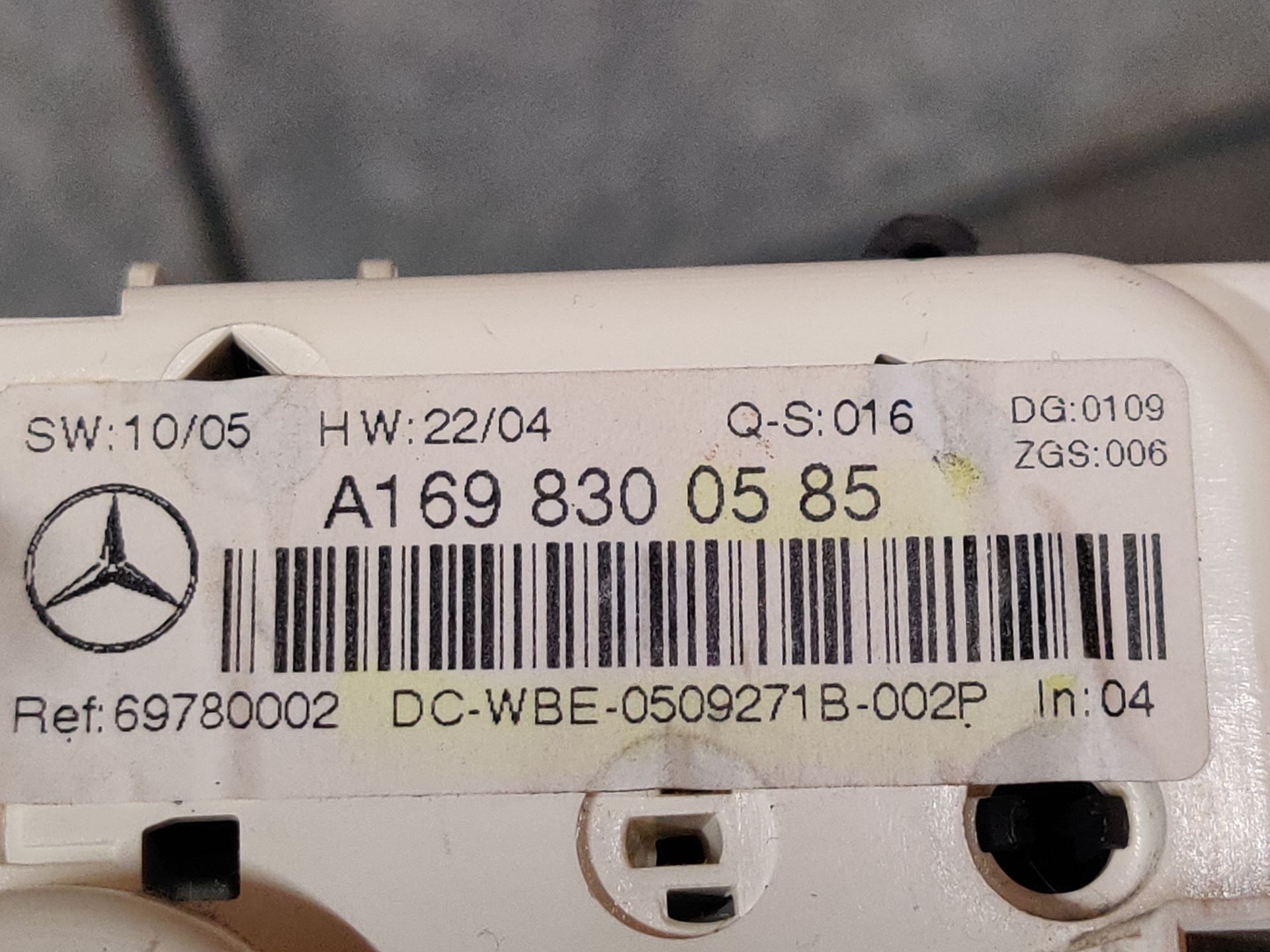 Mercedes B Klasse 1.7 16V console temperatuur en airco modeljaren 2005 - 2009, gebruikt.