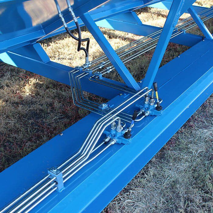 Centre Lift Mobile Field Bins