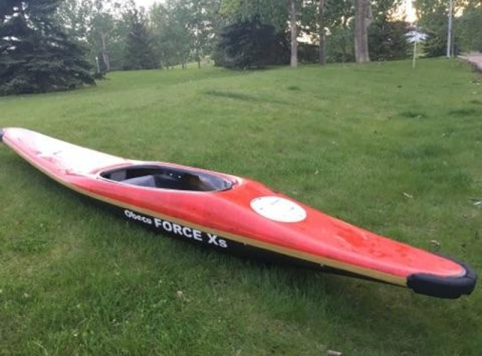 Canoe polo kayak