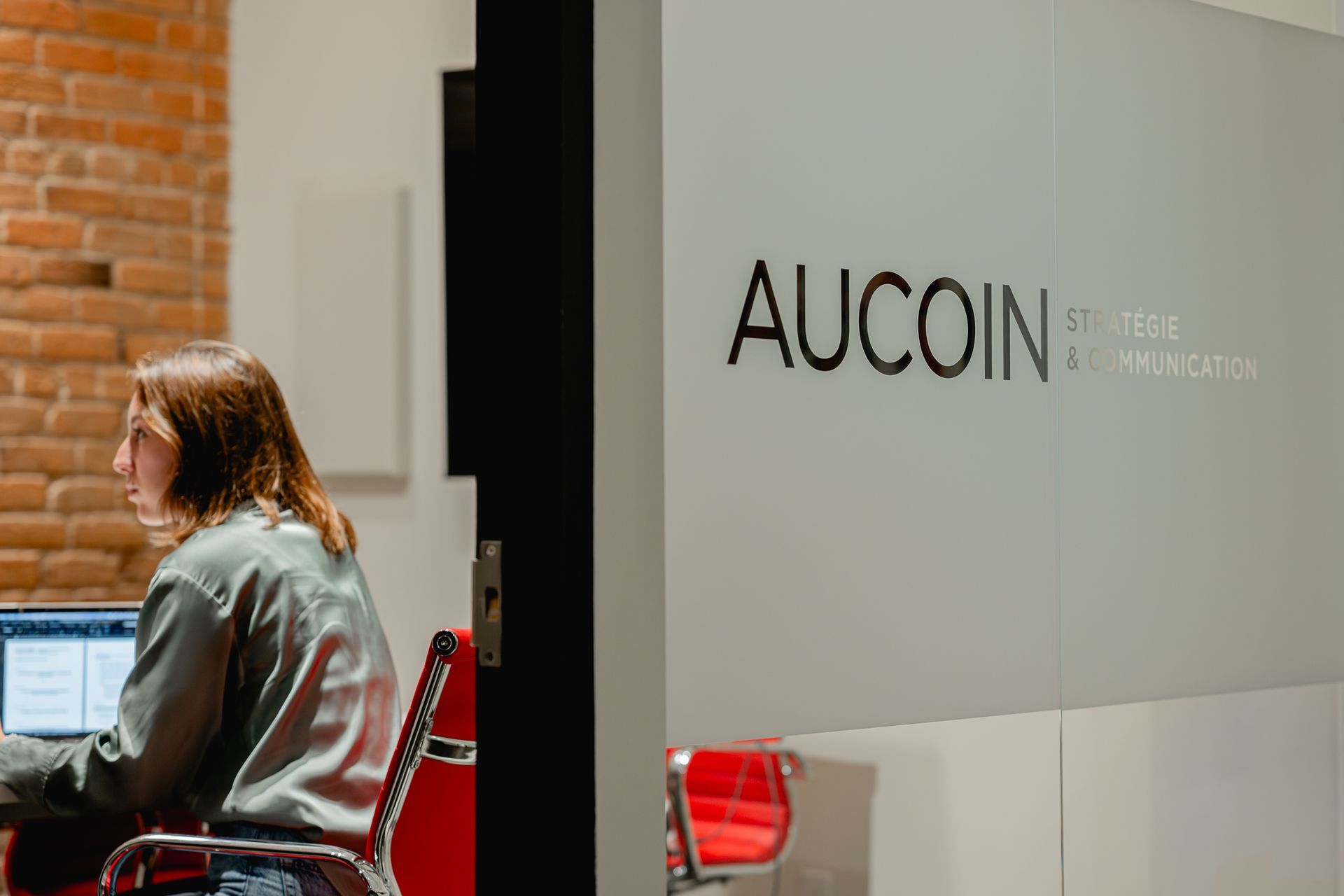 Aucoin_Bureau
