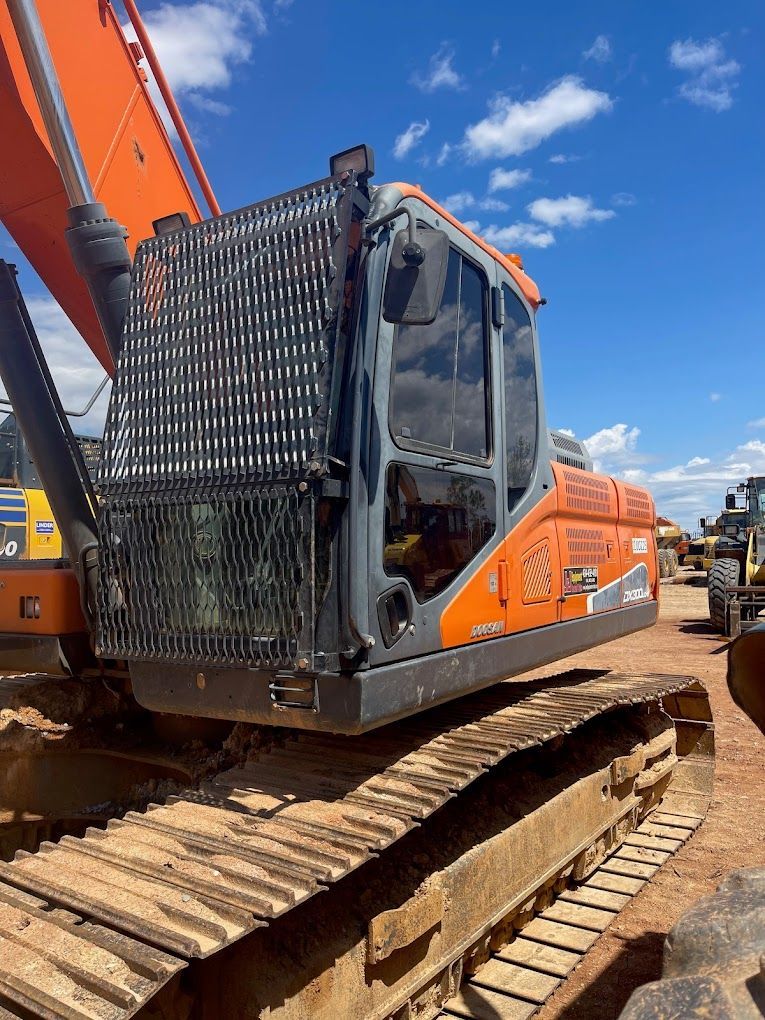 Fast, mobile heavy equipment glass repair in The Triangle Park