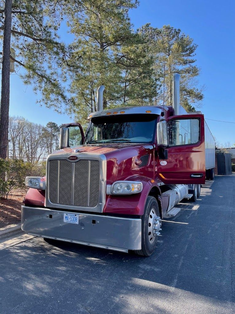 Semi truck windshield replacement in Raleigh, NC