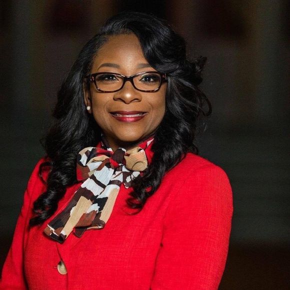 Dr. Michelle Nelson