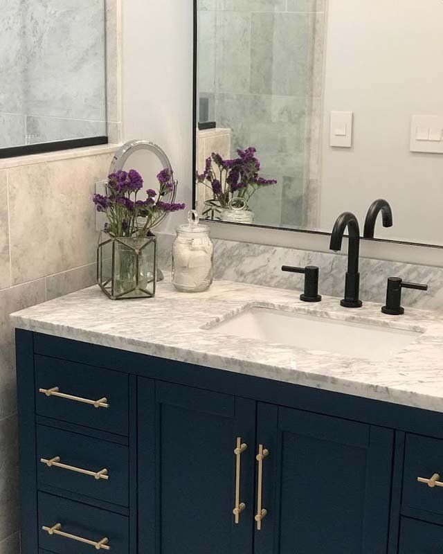 A lovely residential bathroom remodel by  Dream Builders Contracting in Dearborn, MI 