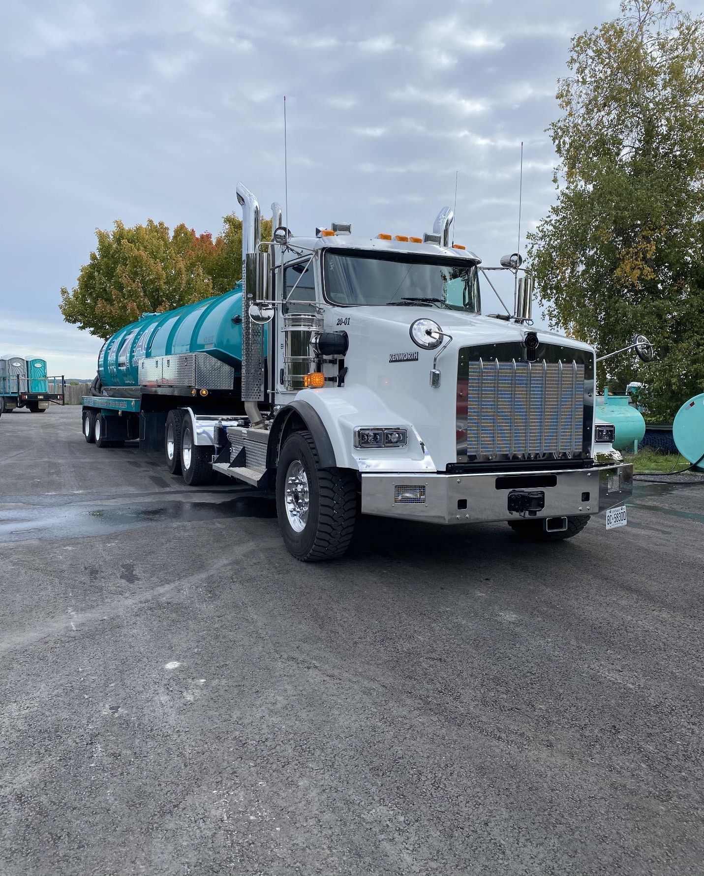 A septic tank and toilet truck Brazeau Sanitation