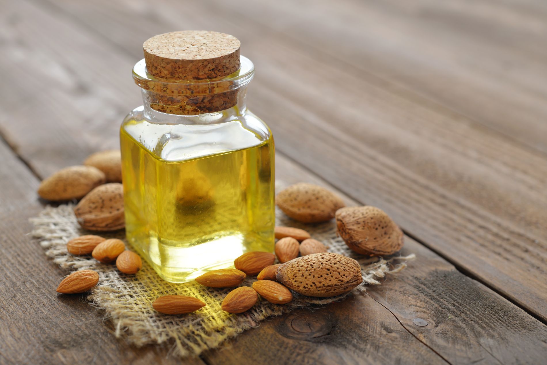 Olio essenziale di mandorla
