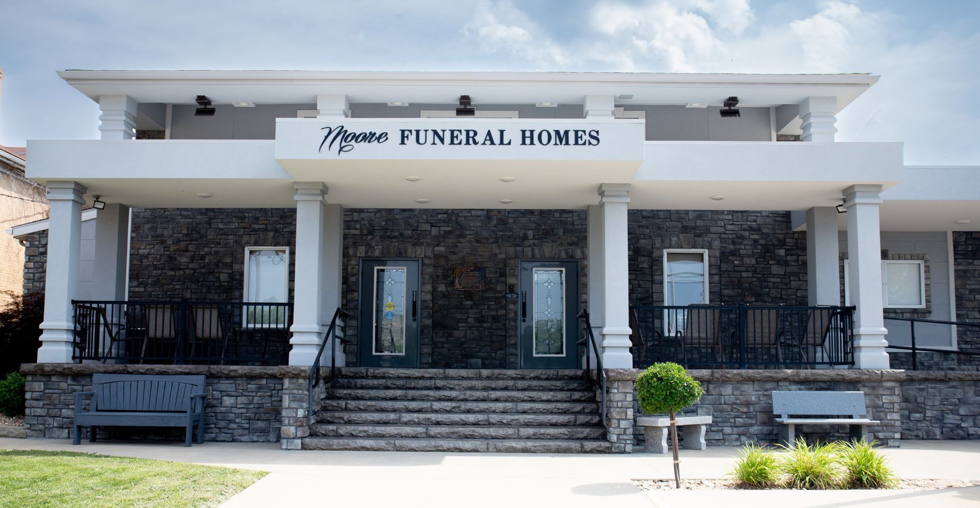 Funeral & Cremation Services in Potosi, MO | Moore Funeral Homes