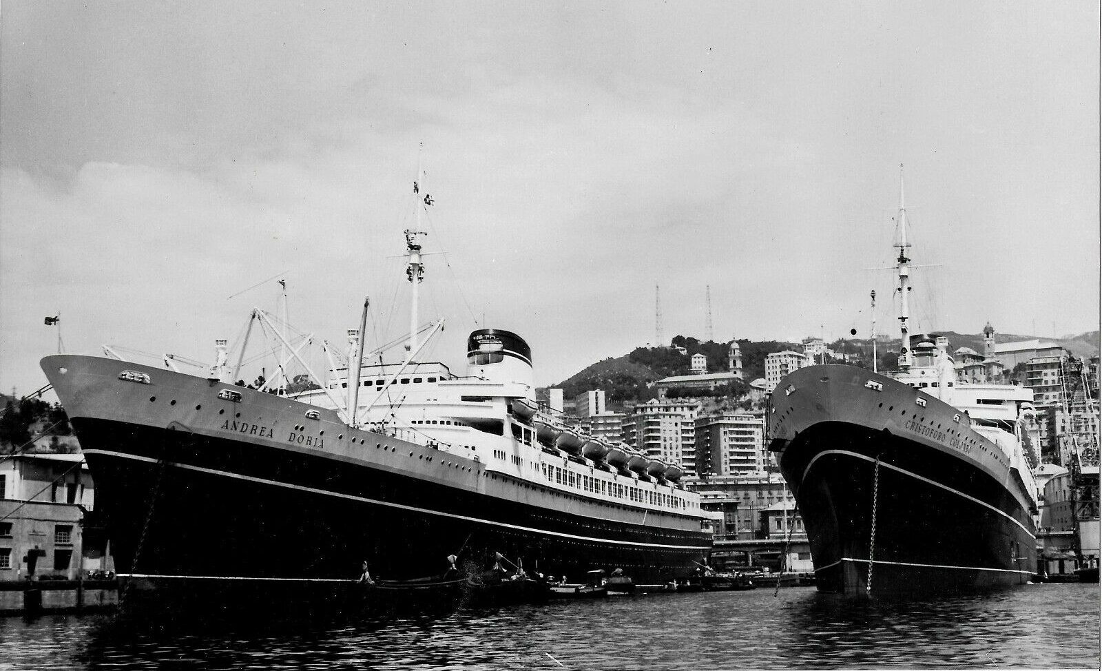 Andrea Doria nei Cantieri Navali Ansaldo di Genova durante la costruzione