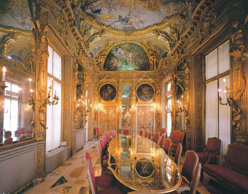La Galleria Dorata
