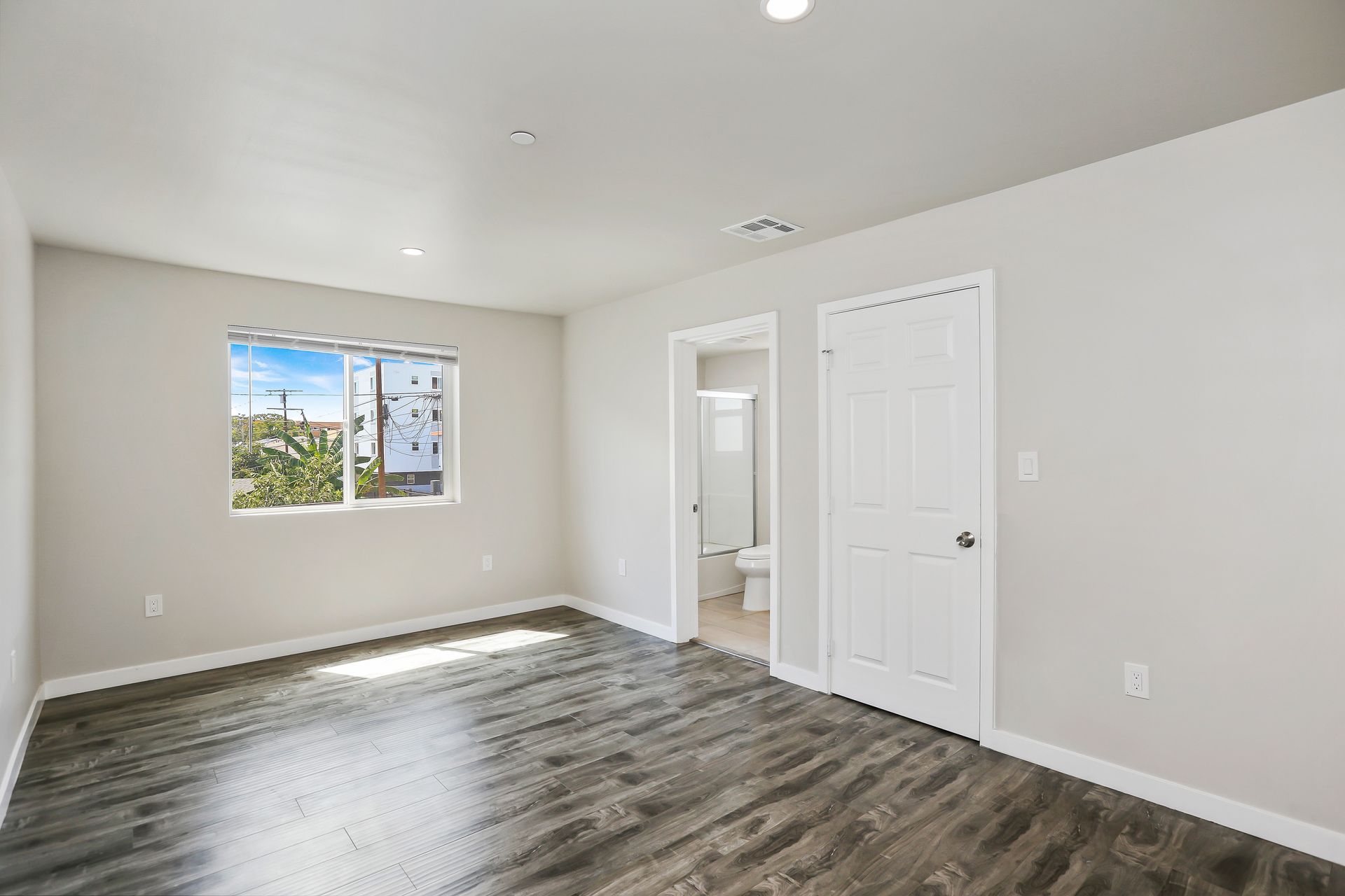 11301136 West 36th Place Southland Dev Student Housing