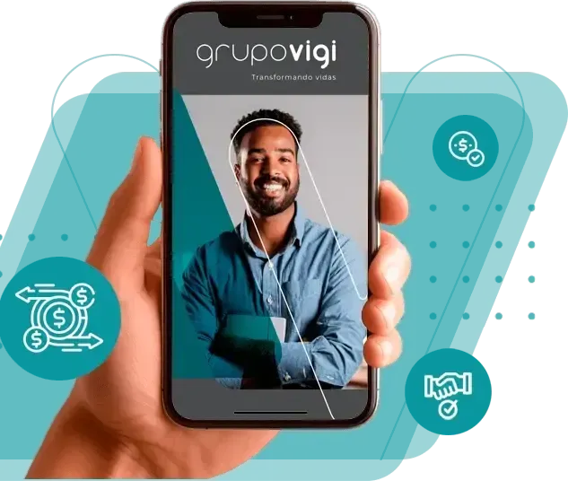 Uma pessoa está segurando um celular com a palavra grupovigi escrita nele
