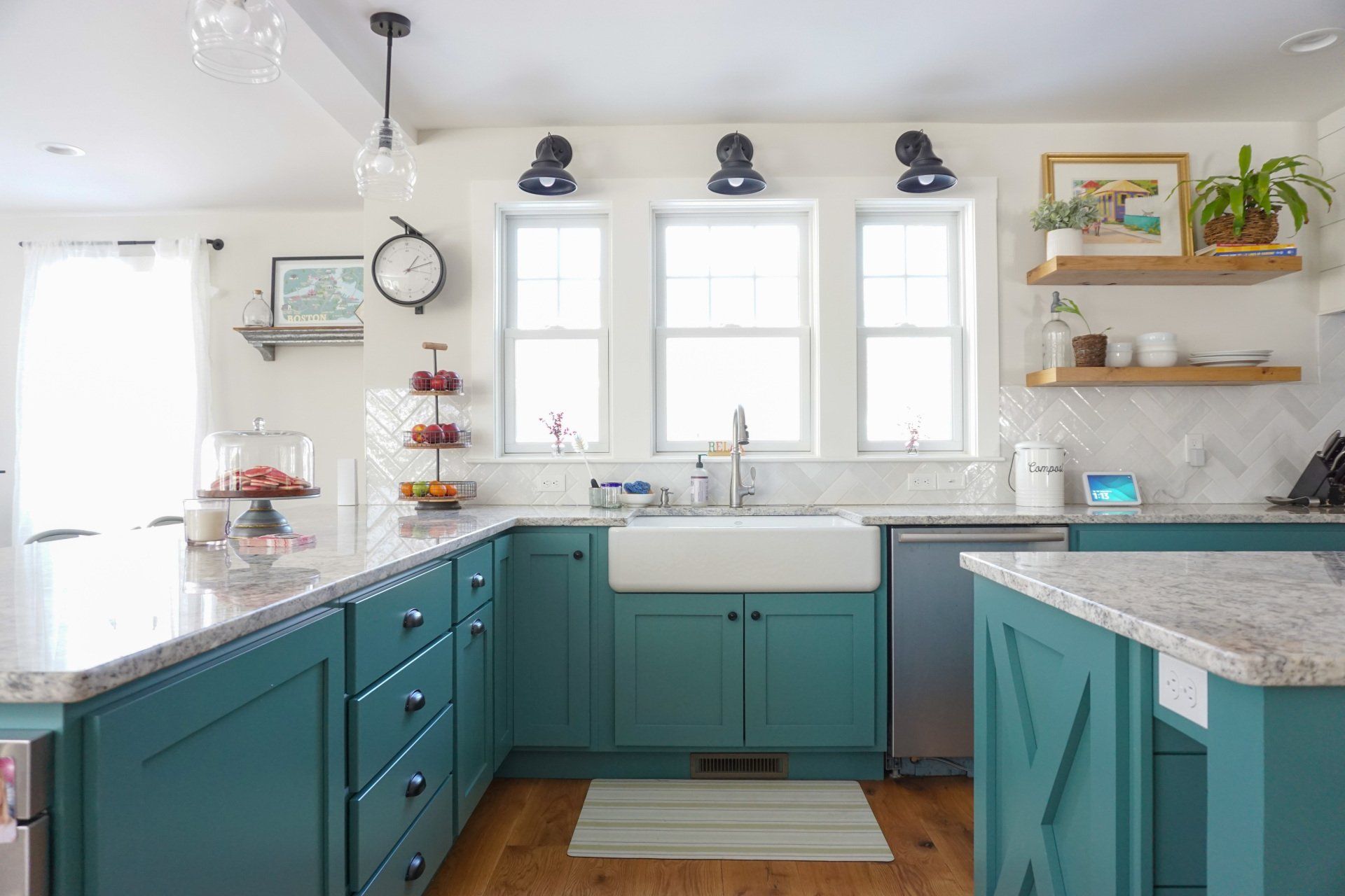 KItchen renovation farm house style by Kitchens by Chapdelaine