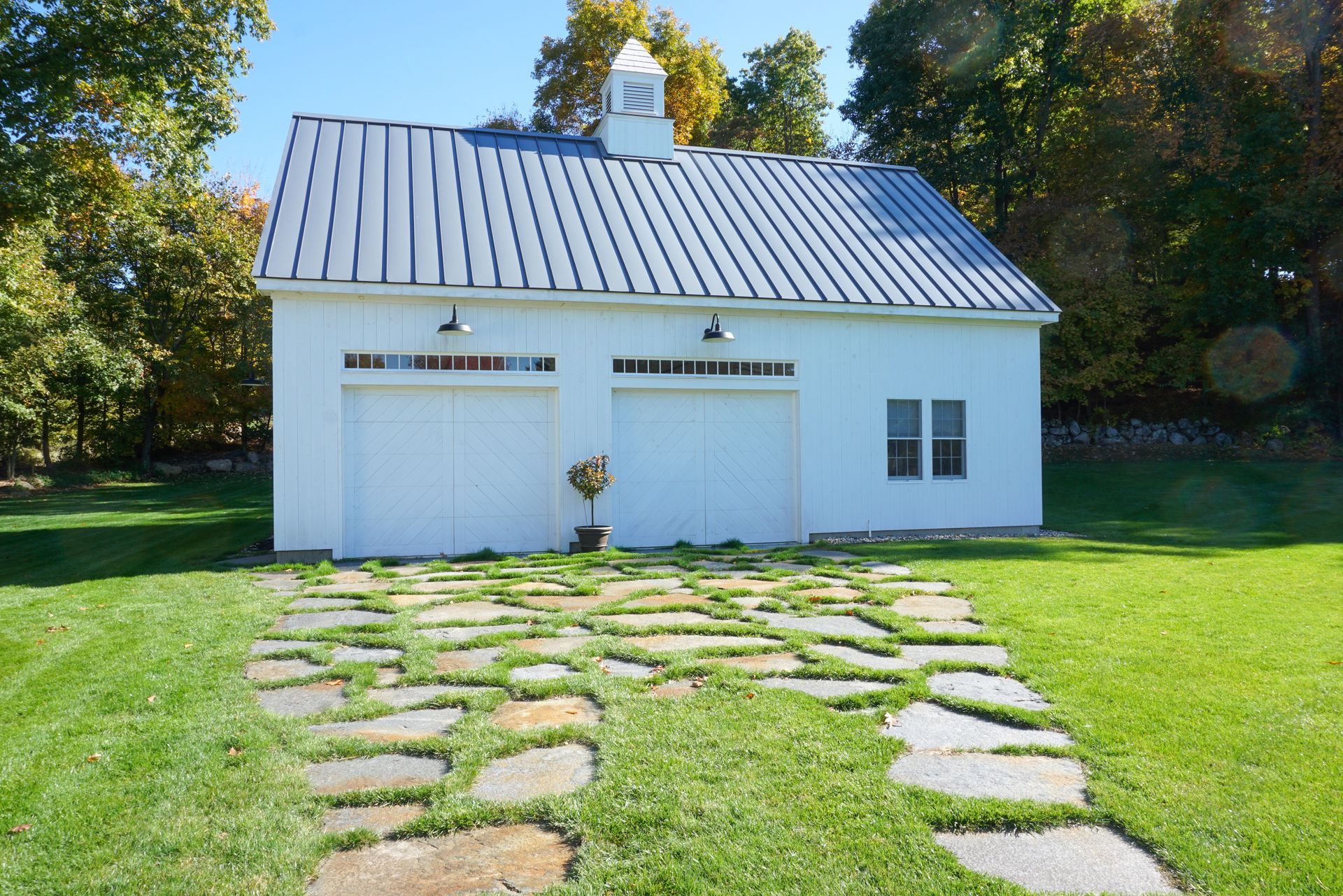 White barn style detached car garage by Chapdelaine Builders in Western MA