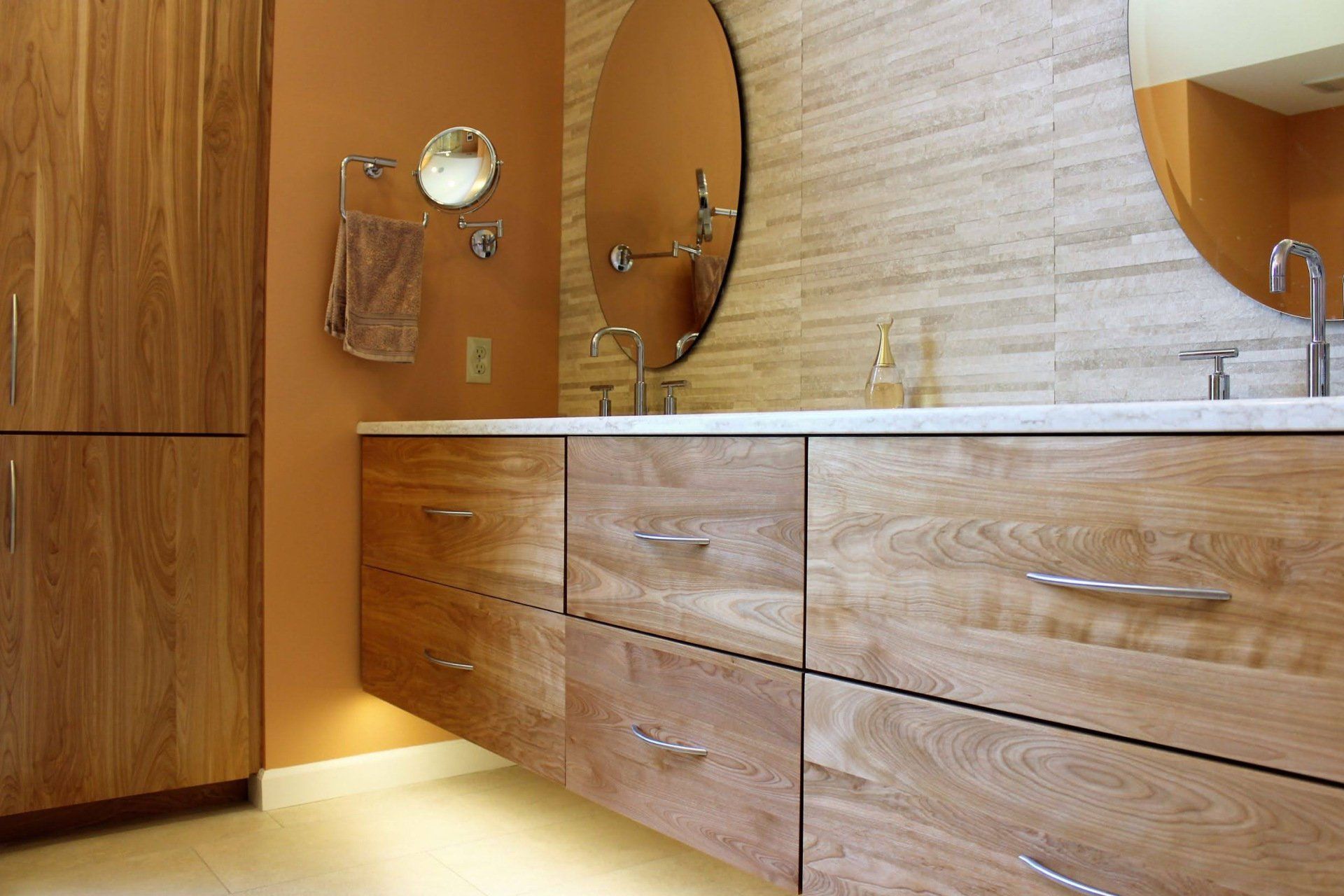 Warm and wood style bathroom remodel in Western Mass by Joseph Chapdelaine & Sons