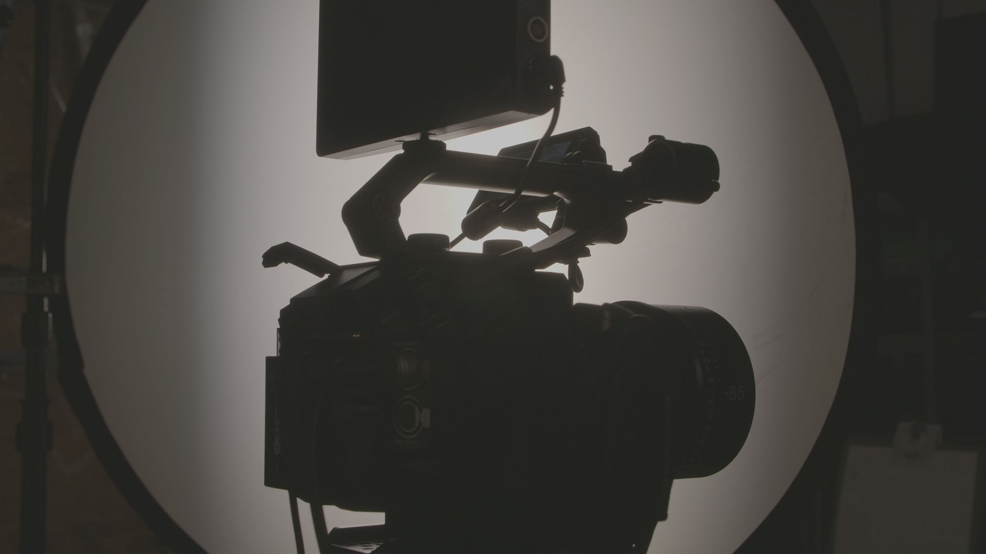 camera with monitor